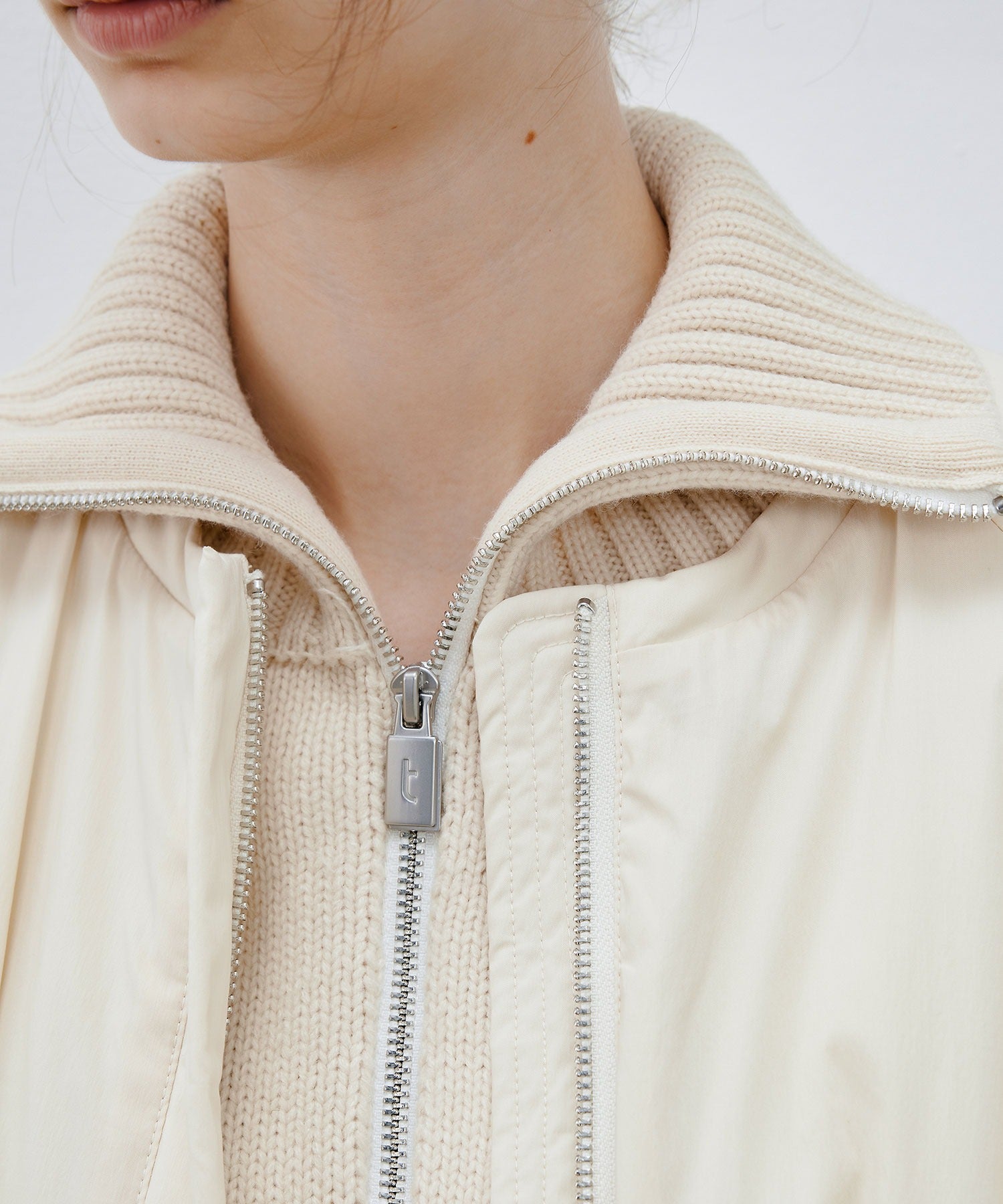 Ribbed Knit Zip-Up Top