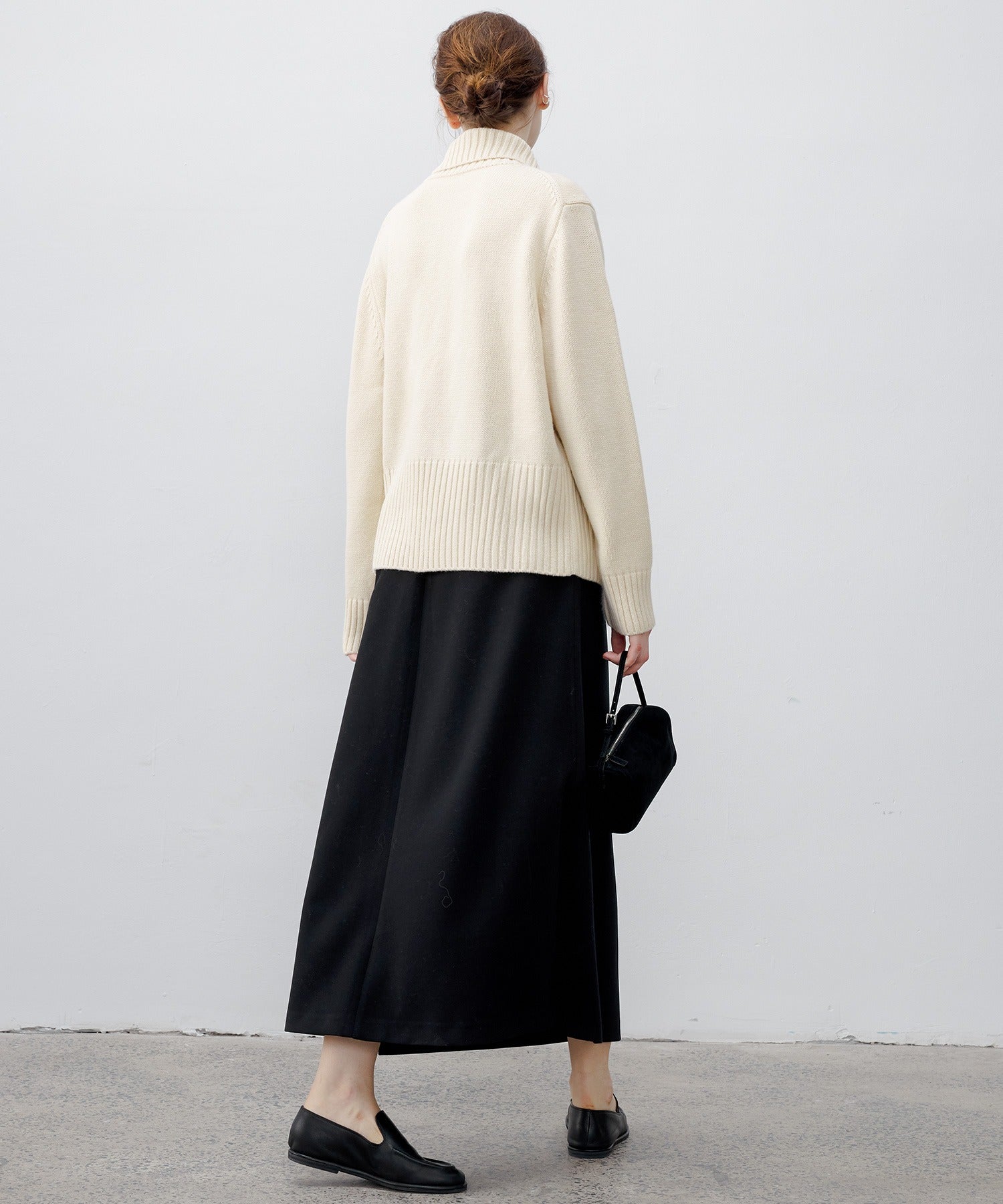 Ribbed Knit Zip-Up Top