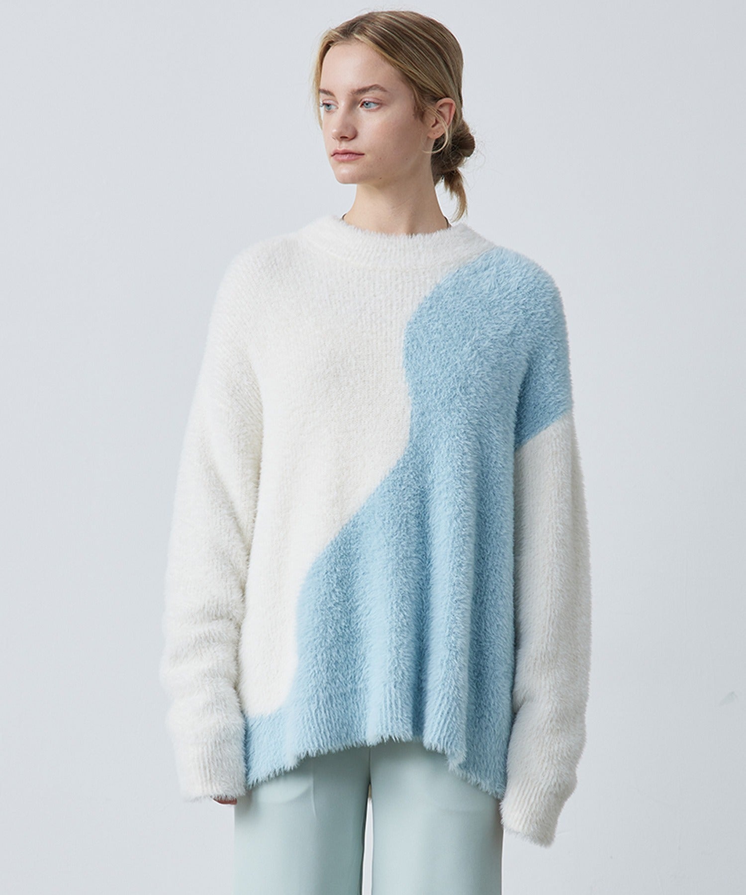 Wave Bicolor Slim Fit Knit Pullover