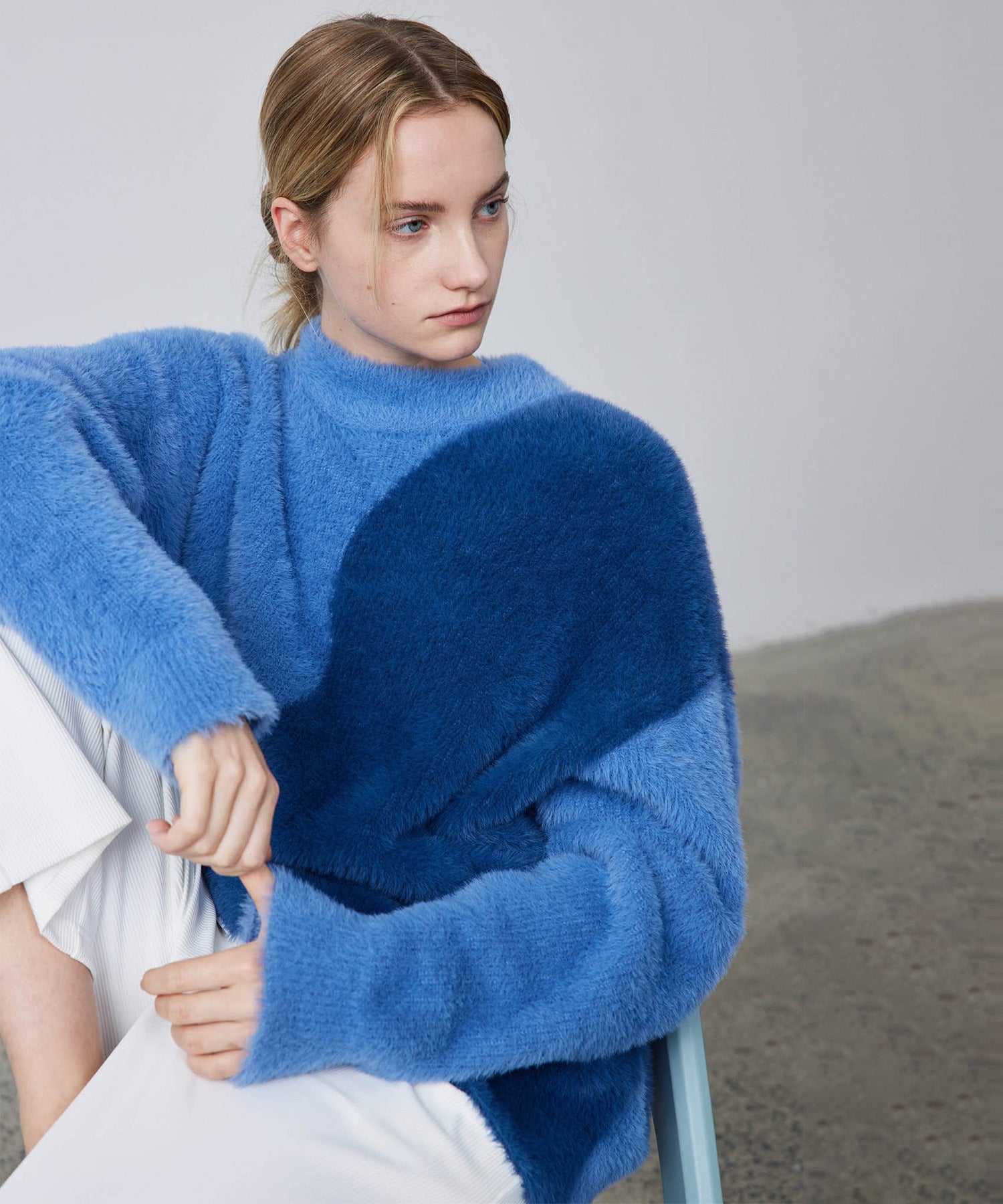 Wave Bicolor Slim Fit Knit Pullover