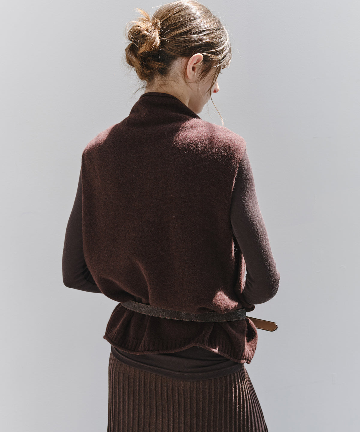 「10月下旬出荷予定」100% Wool High Neck Button Knit Vest