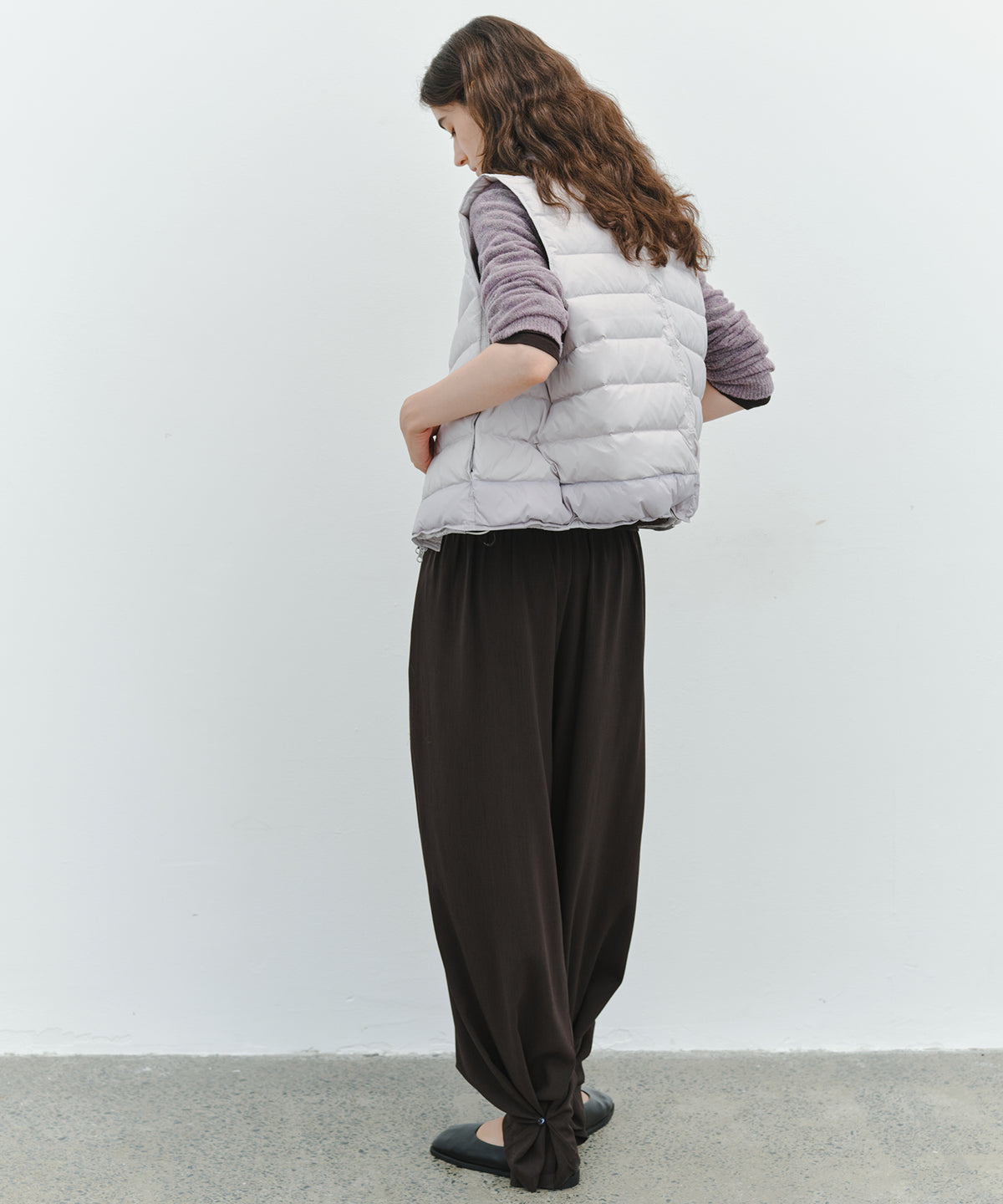 「10月下旬出荷予定」Tuck Detail Adjustable Hem Wide Pants