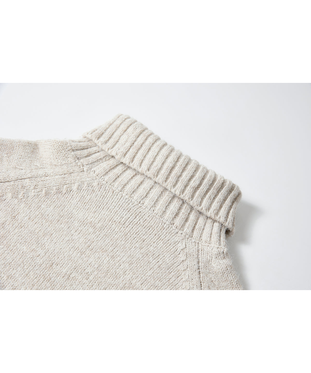 「11月下旬出荷予定」Turtleneck Raglan Knit Sweater