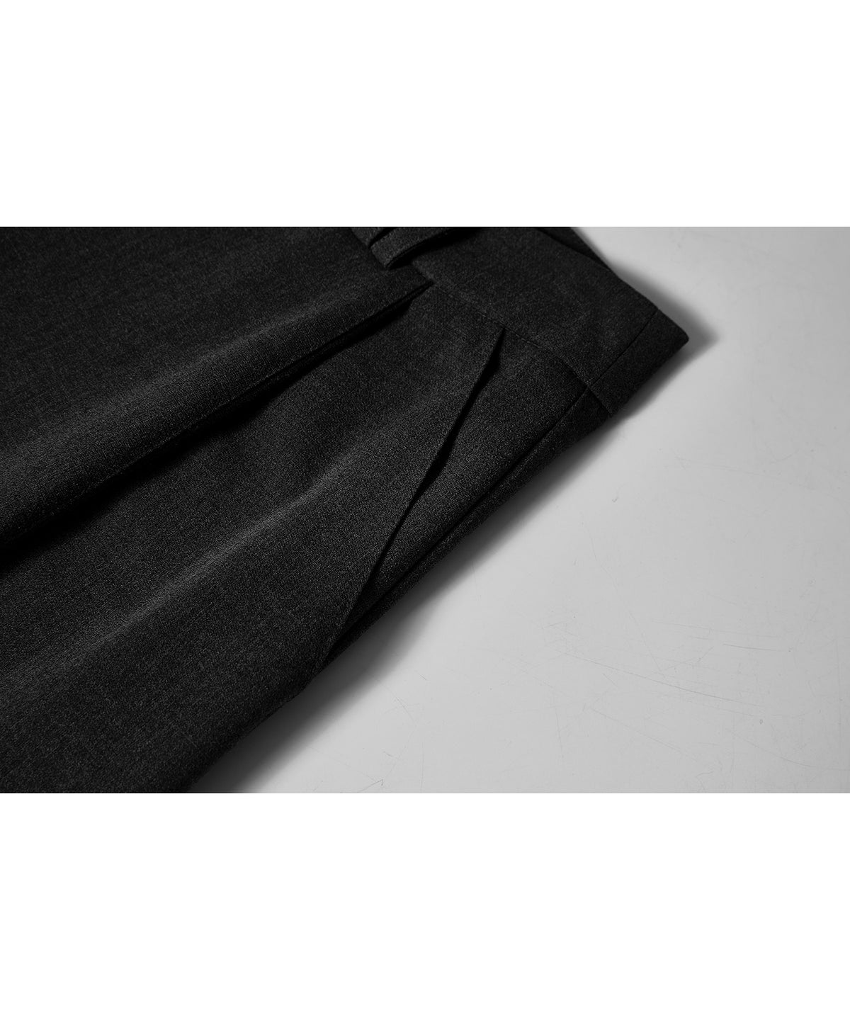 「10月下旬出荷予定」Tucked Wide Straight Slacks Pants