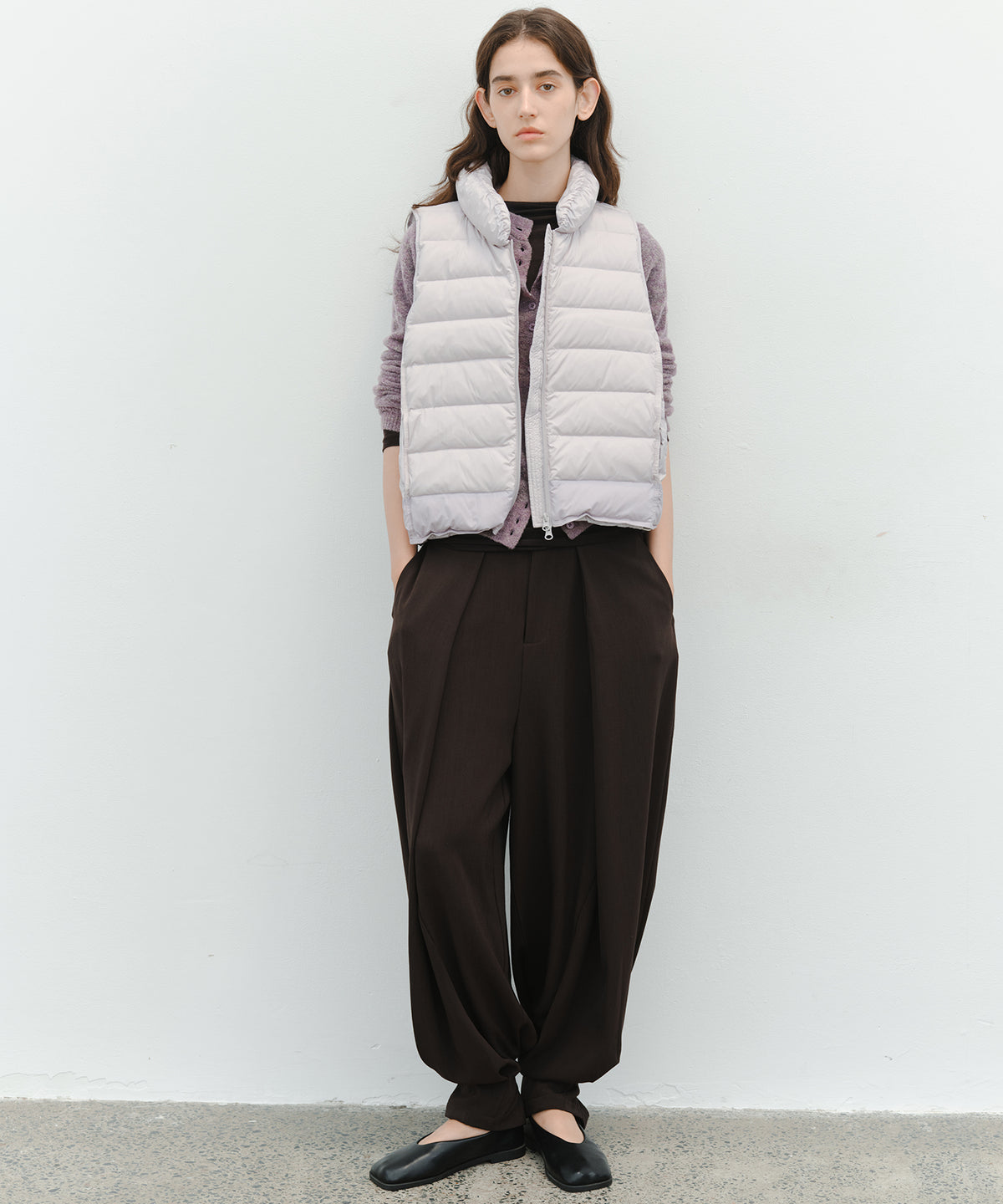 「10月下旬出荷予定」Tuck Detail Adjustable Hem Wide Pants