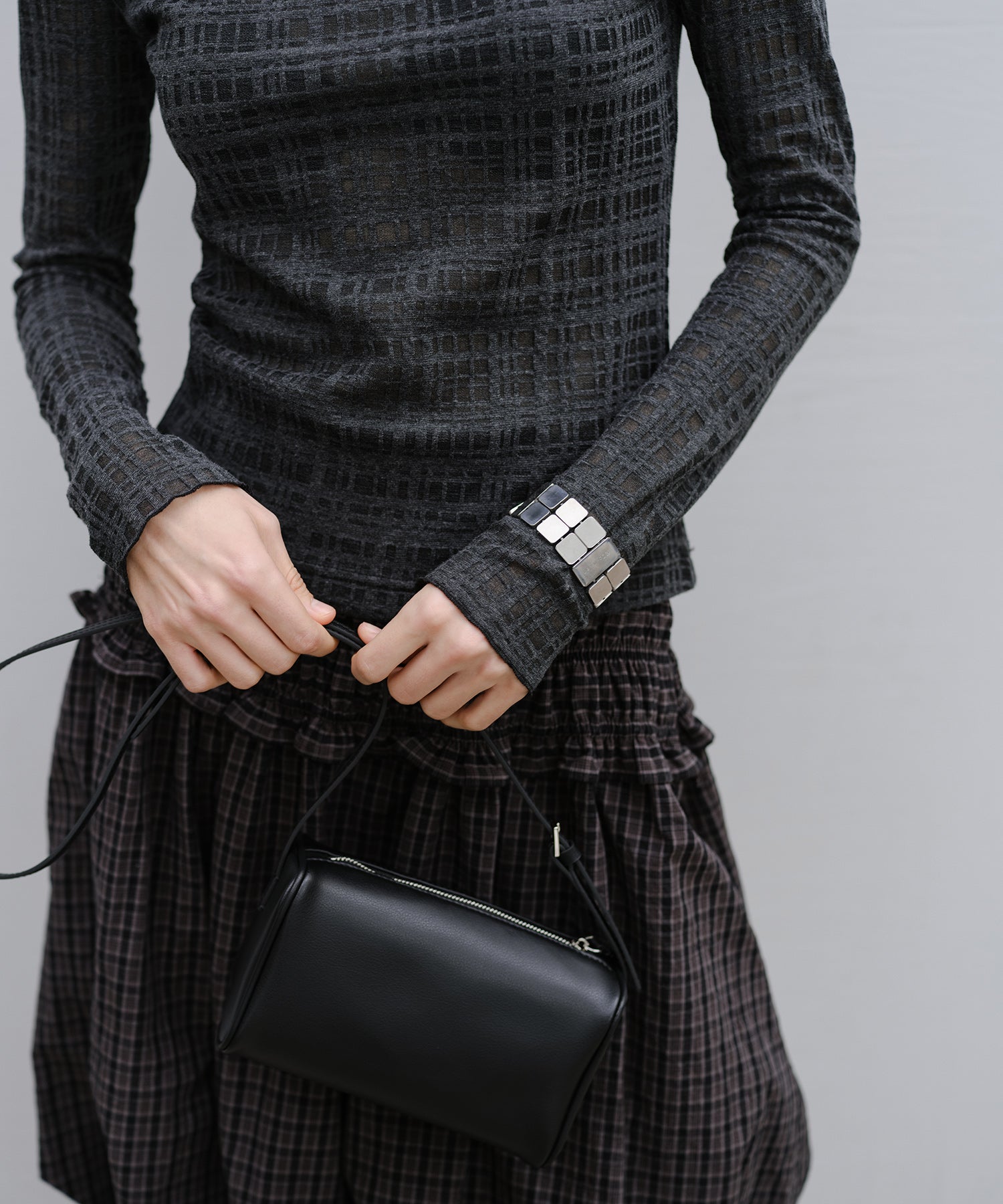 "Shipping from early to mid-March" Check Pattern Sheer Mesh Long Sleeve Top