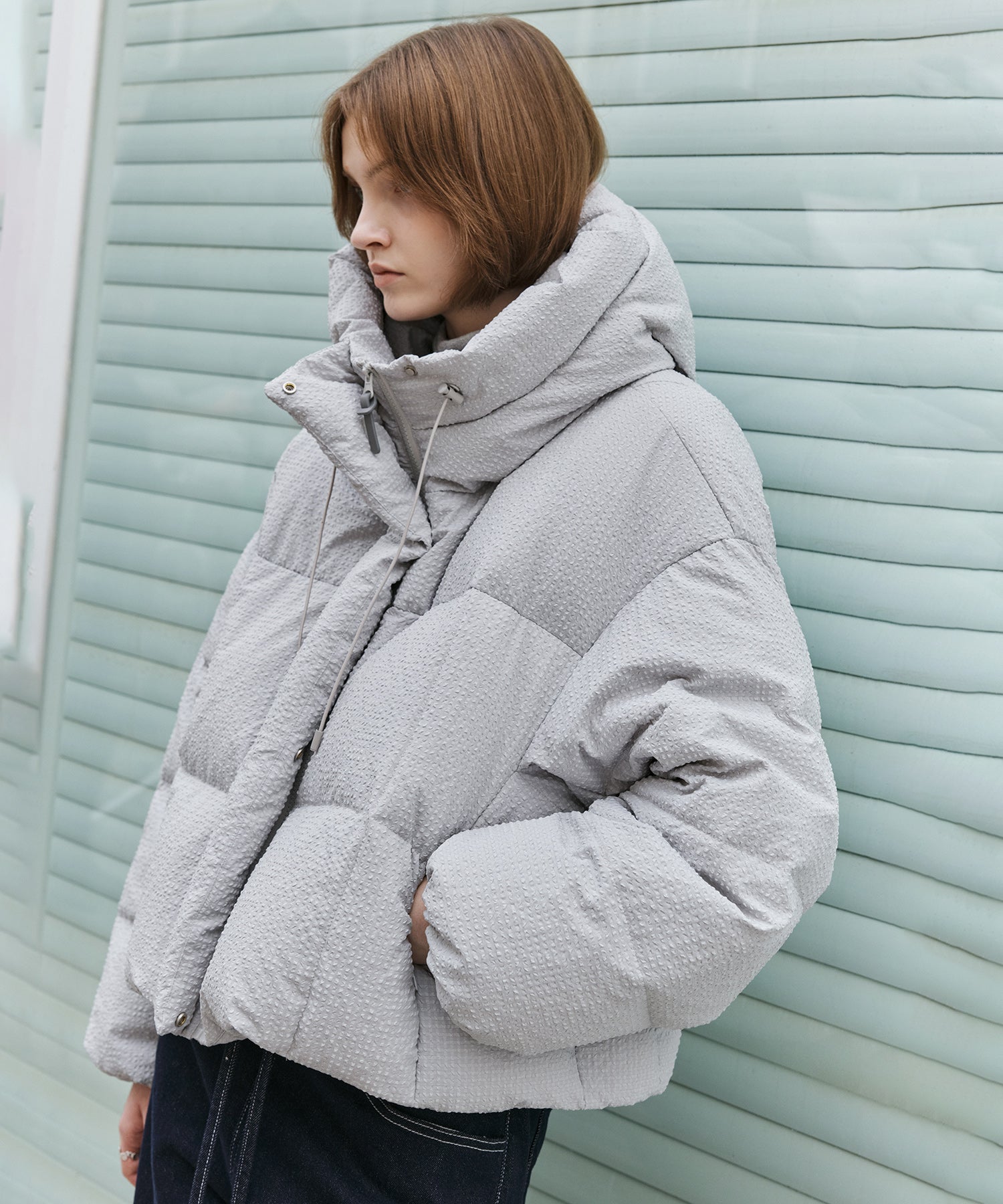 Textured Crinkle Hooded Short Down Jacket
