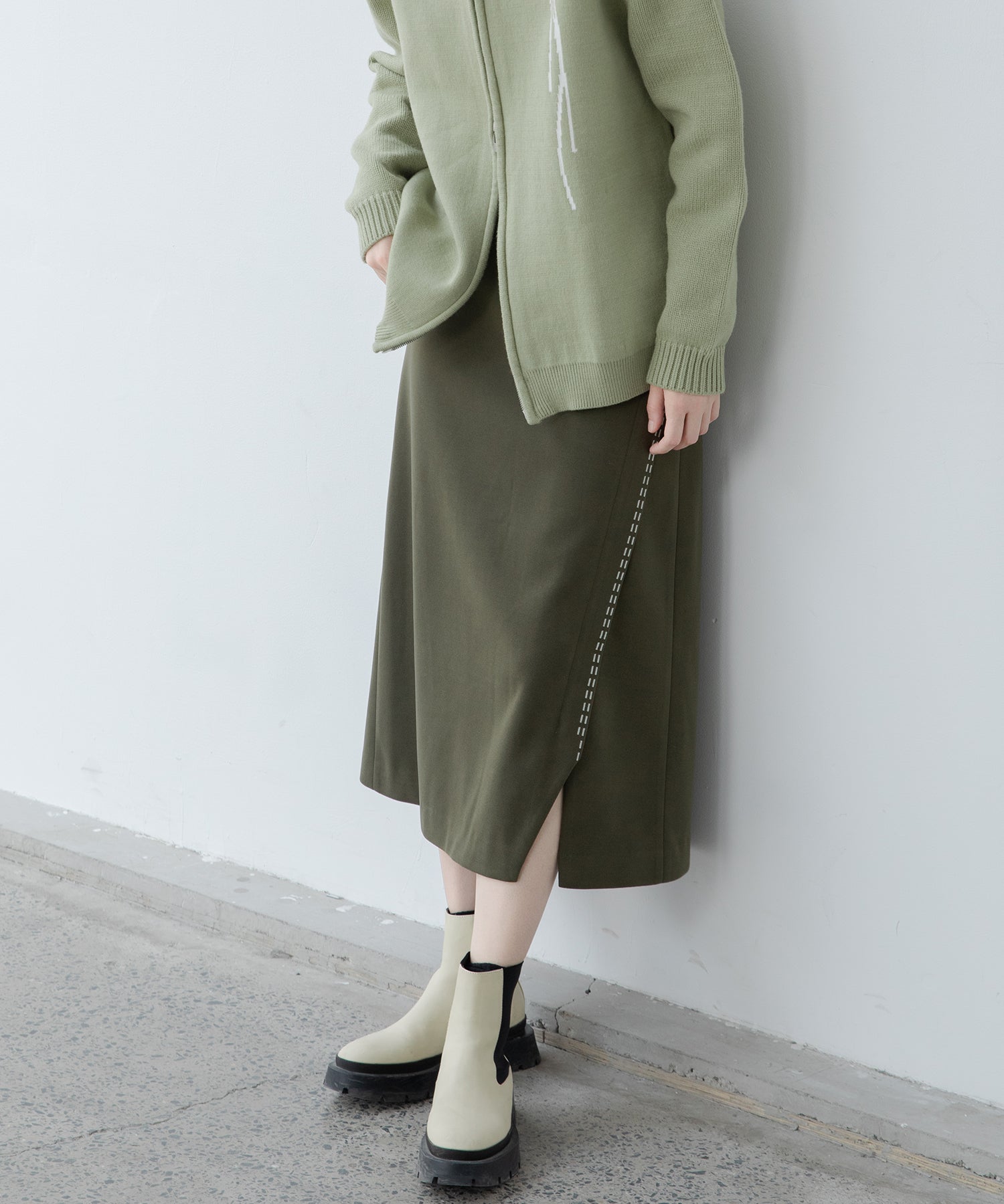 Color scheme stitch wrap design semi-flare skirt