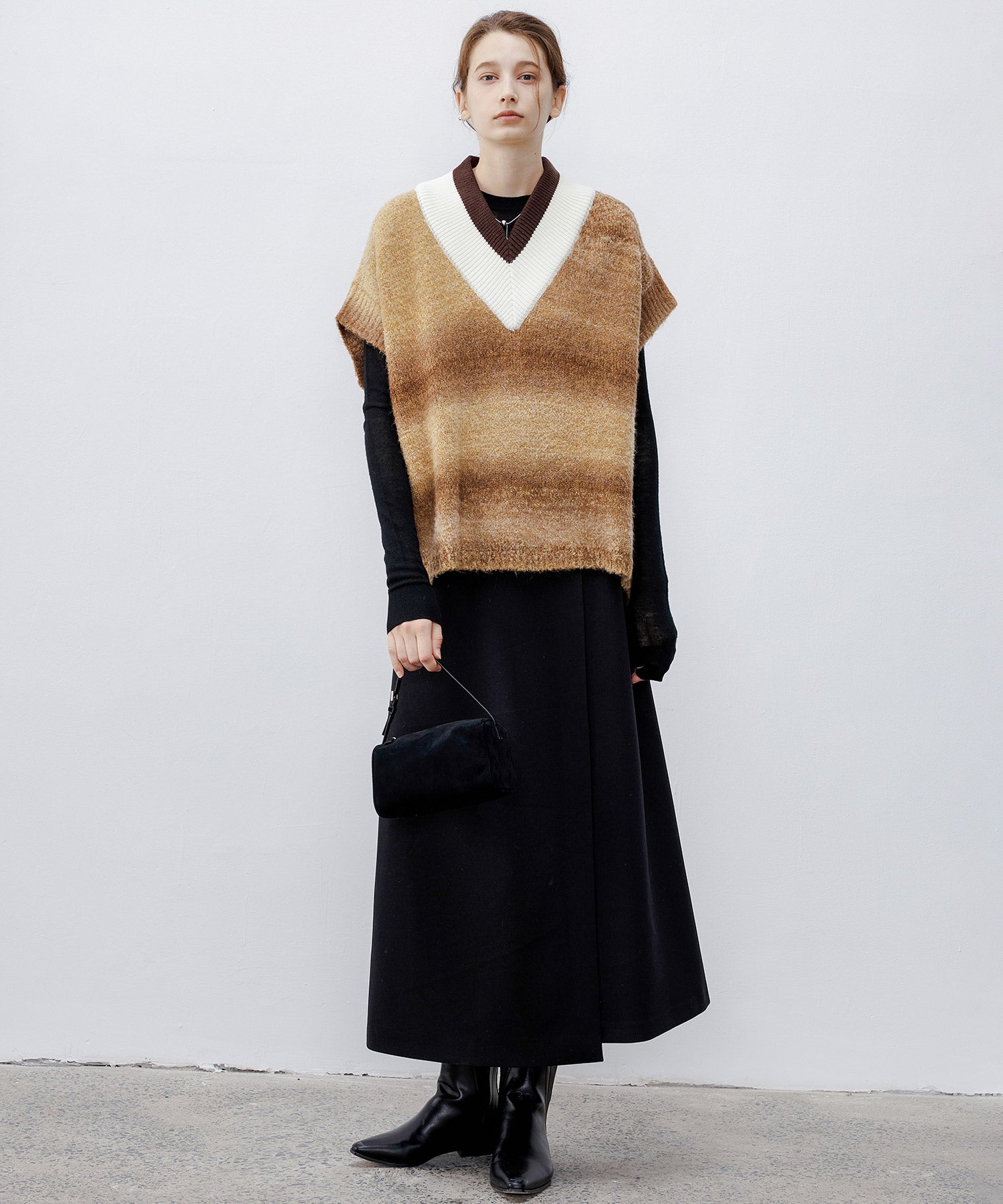 V-Shape Gradient Knit Tank Top