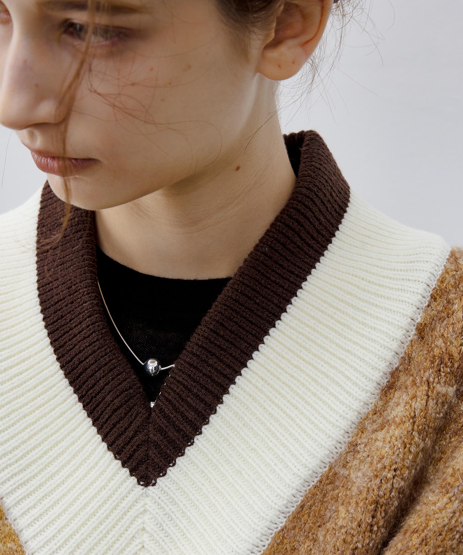 V-Shape Gradient Knit Tank Top