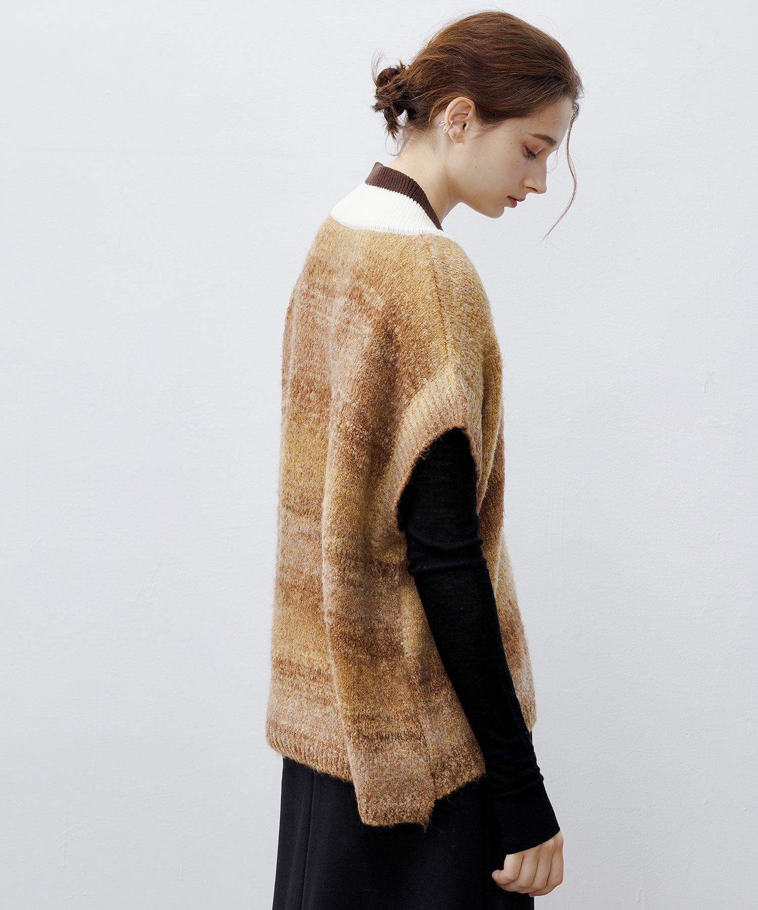 V-Shape Gradient Knit Tank Top