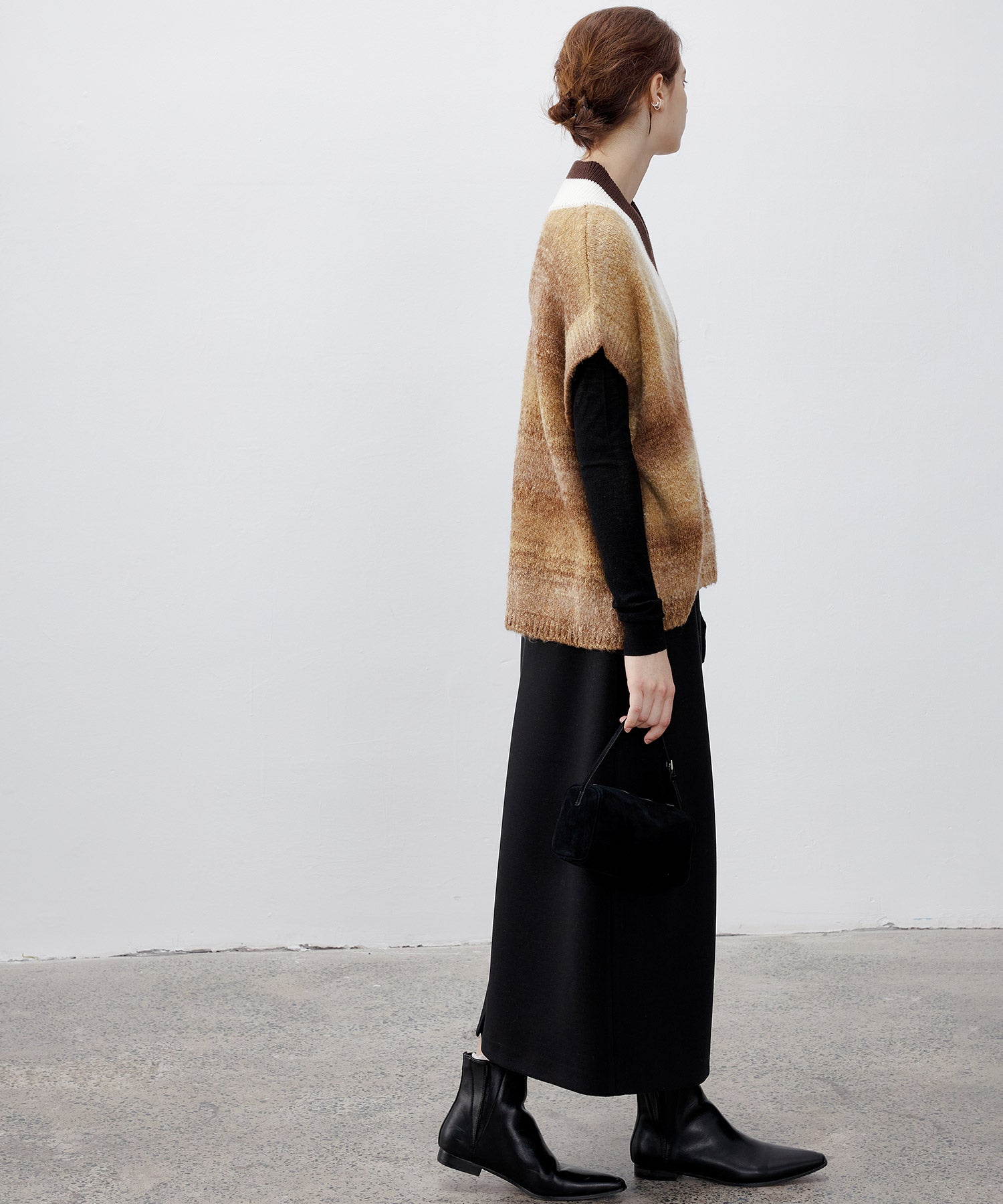 V-Shape Gradient Knit Tank Top