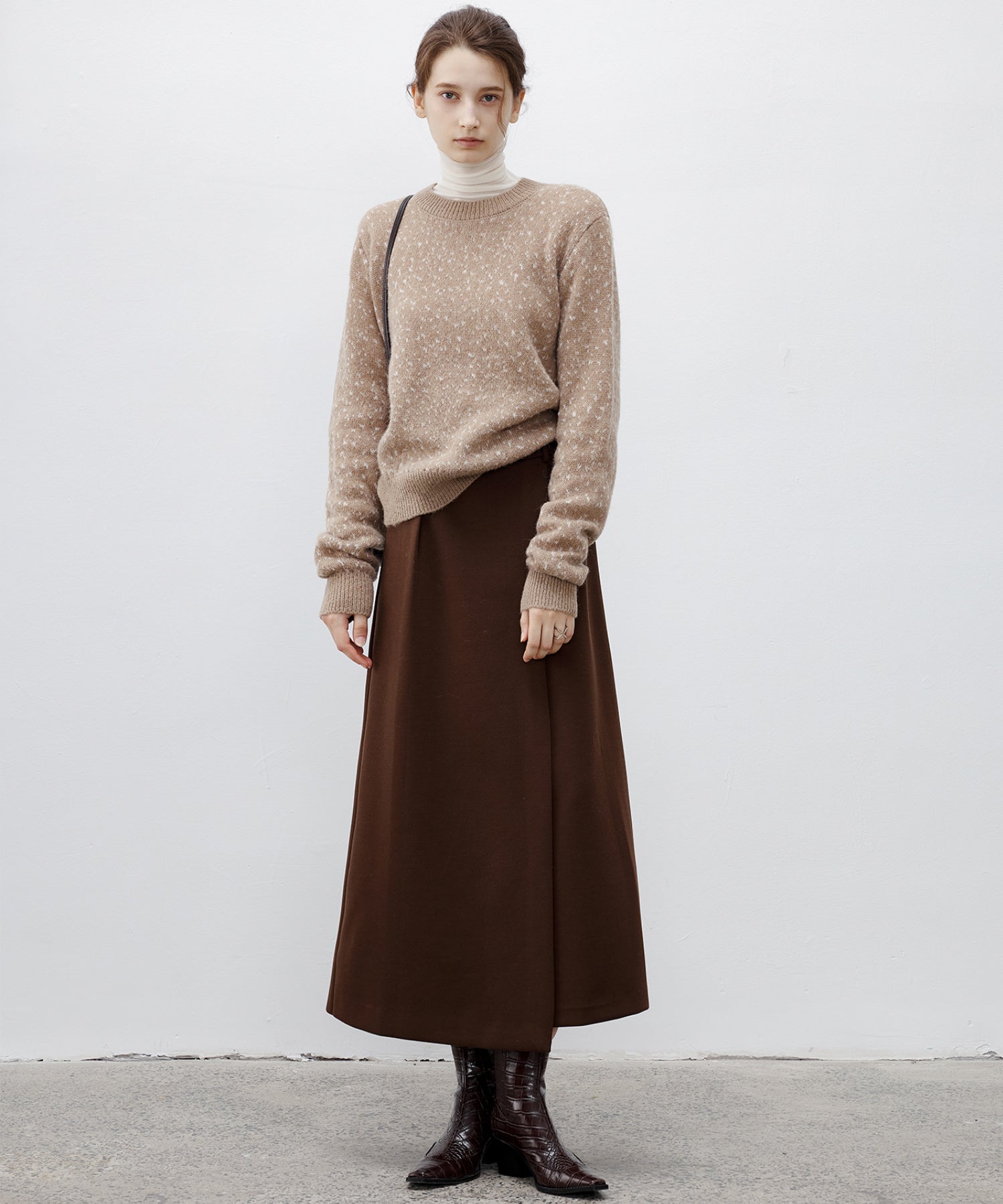 Wool blend jacquard crew neck knit