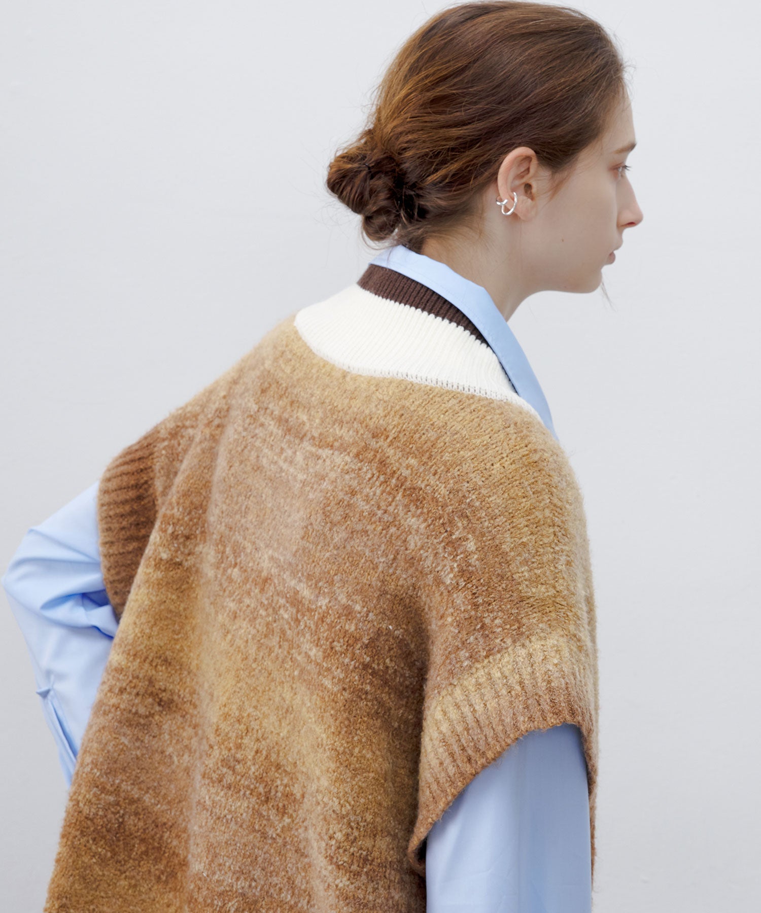 V-Shape Gradient Knit Tank Top