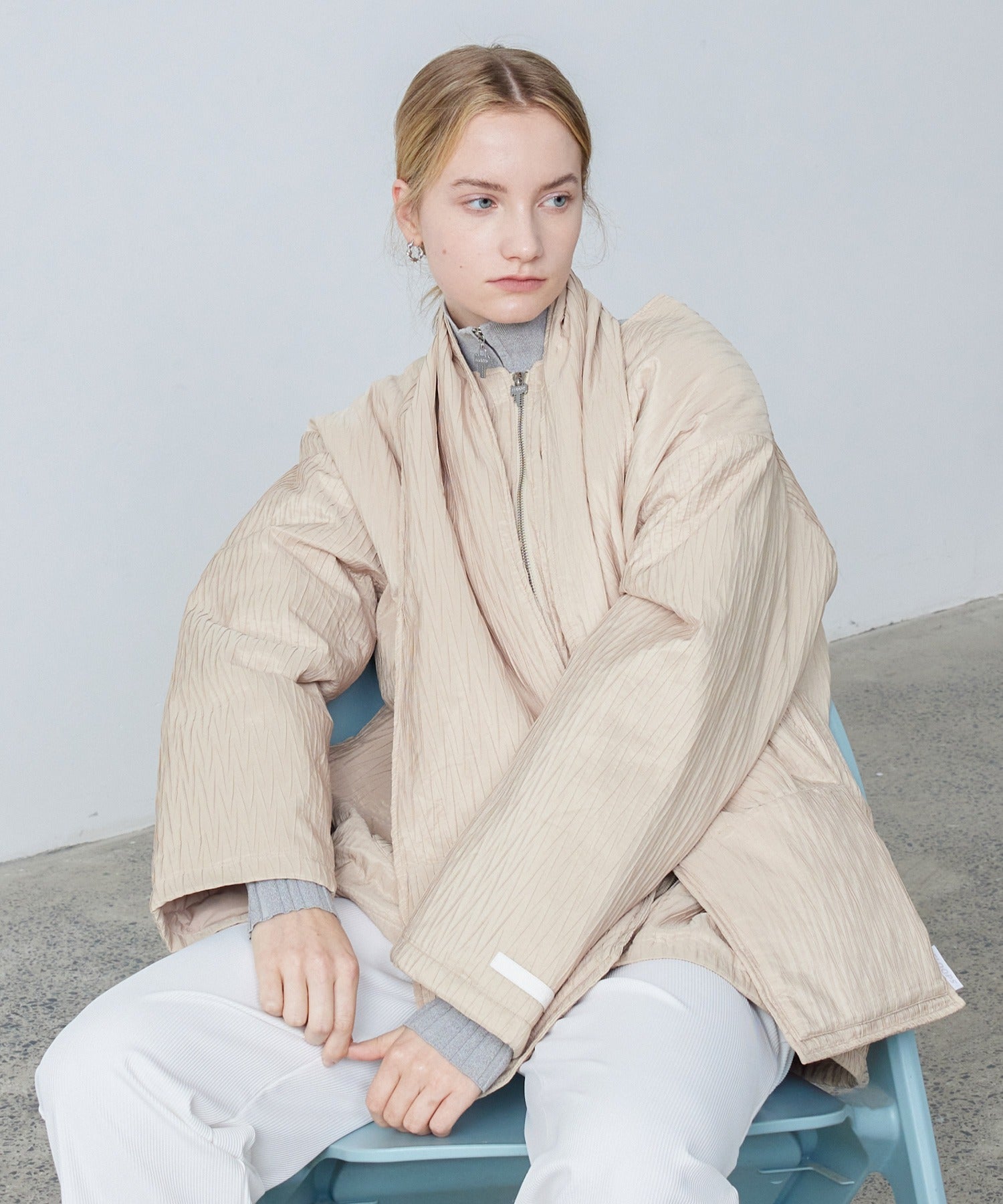 Padded No-Collar Jacket with Scarf – Crinkled Texture