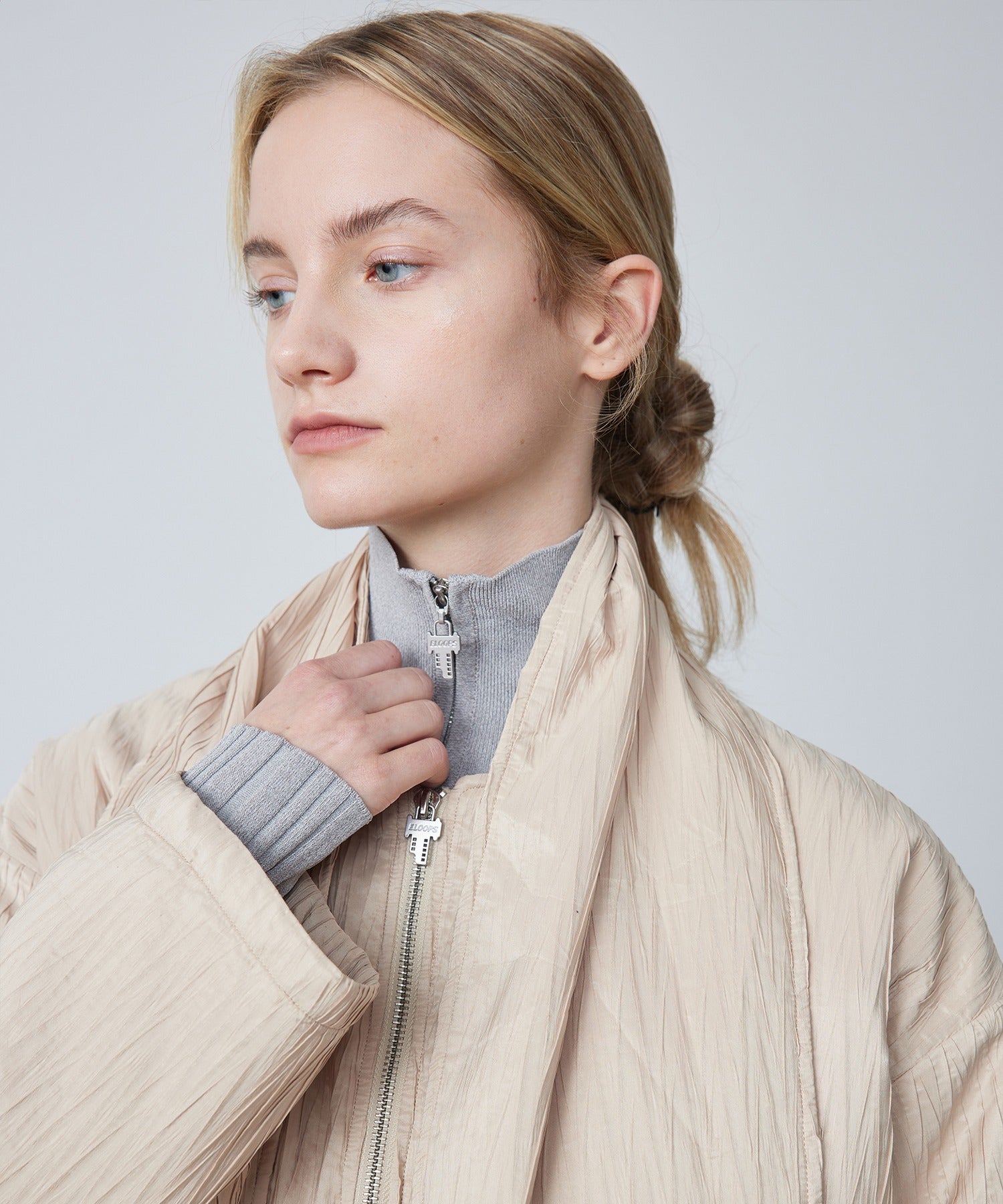 Padded No-Collar Jacket with Scarf – Crinkled Texture