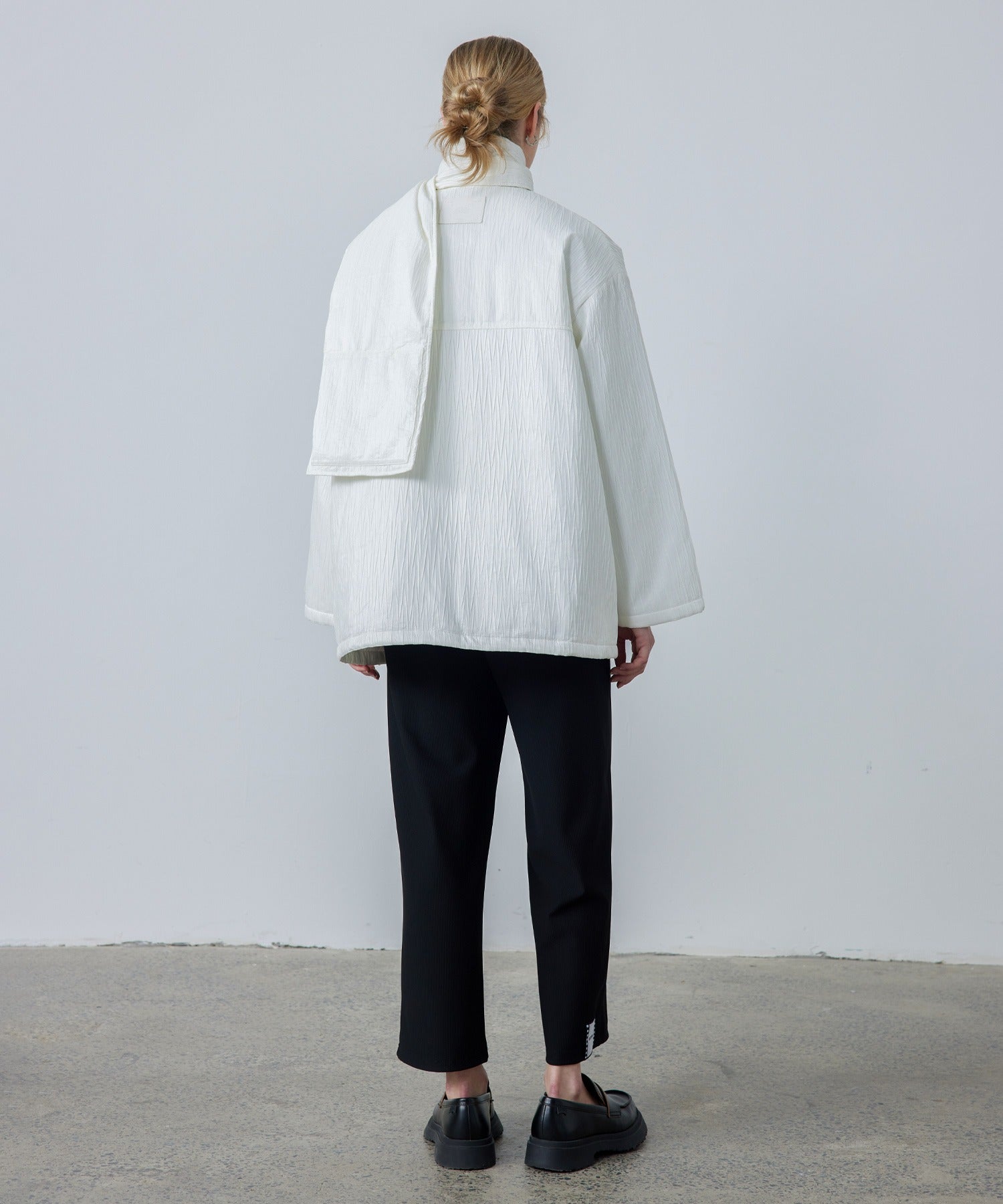 Padded No-Collar Jacket with Scarf – Crinkled Texture