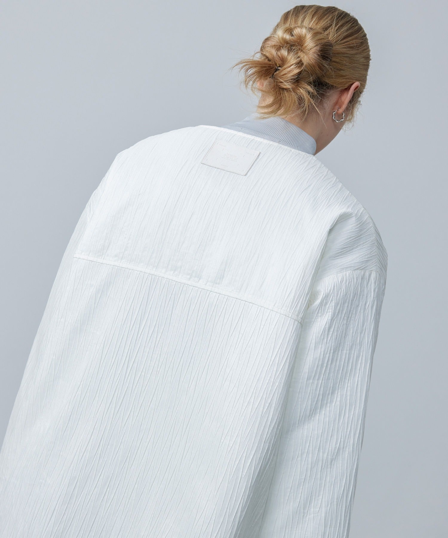 Padded No-Collar Jacket with Scarf – Crinkled Texture