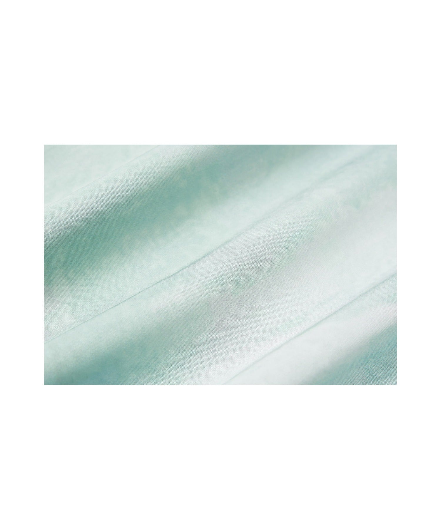 Nuance Pattern Shirt with Gradient Tone