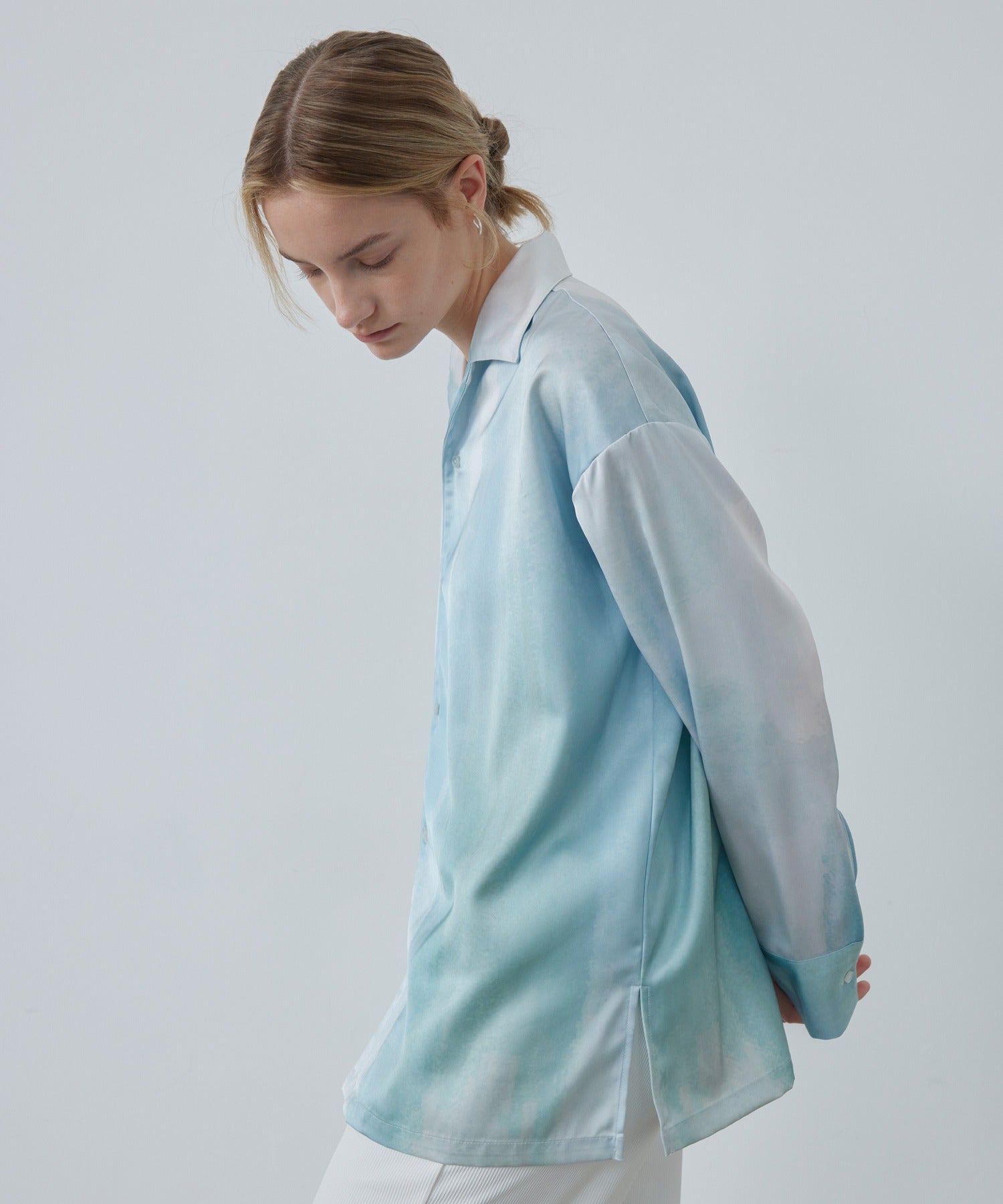 Nuance Pattern Shirt with Gradient Tone