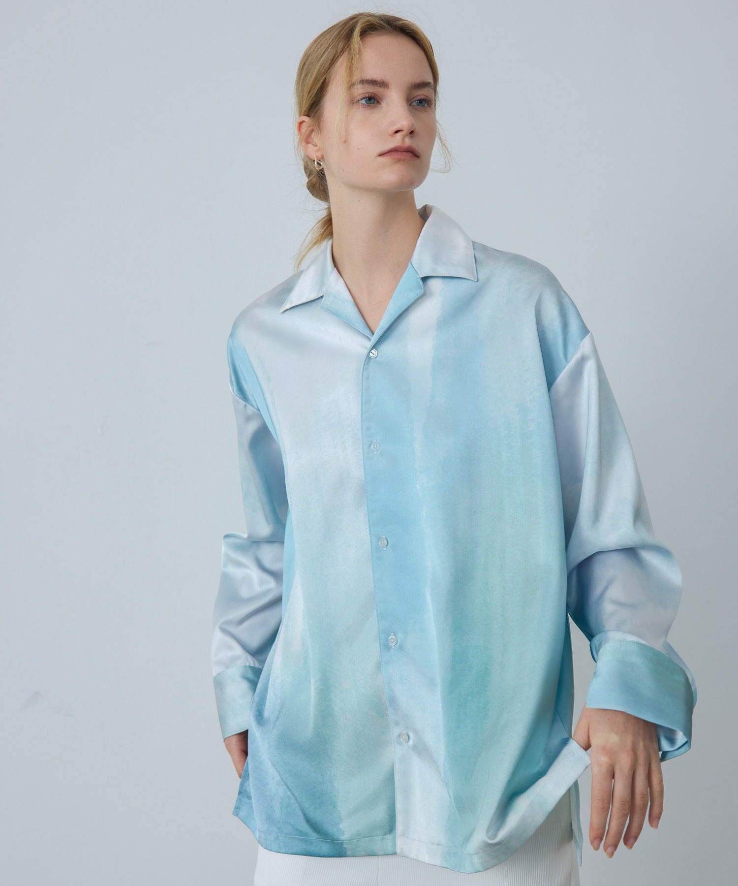 Nuance Pattern Shirt with Gradient Tone