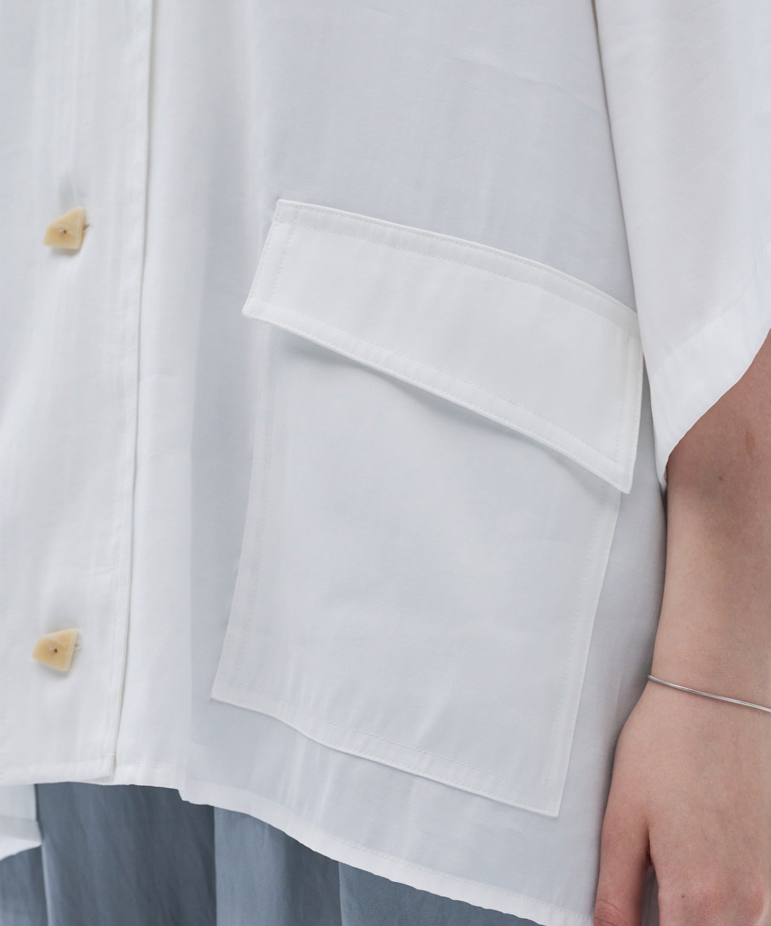 Boxy Silhouette Layered Shirt