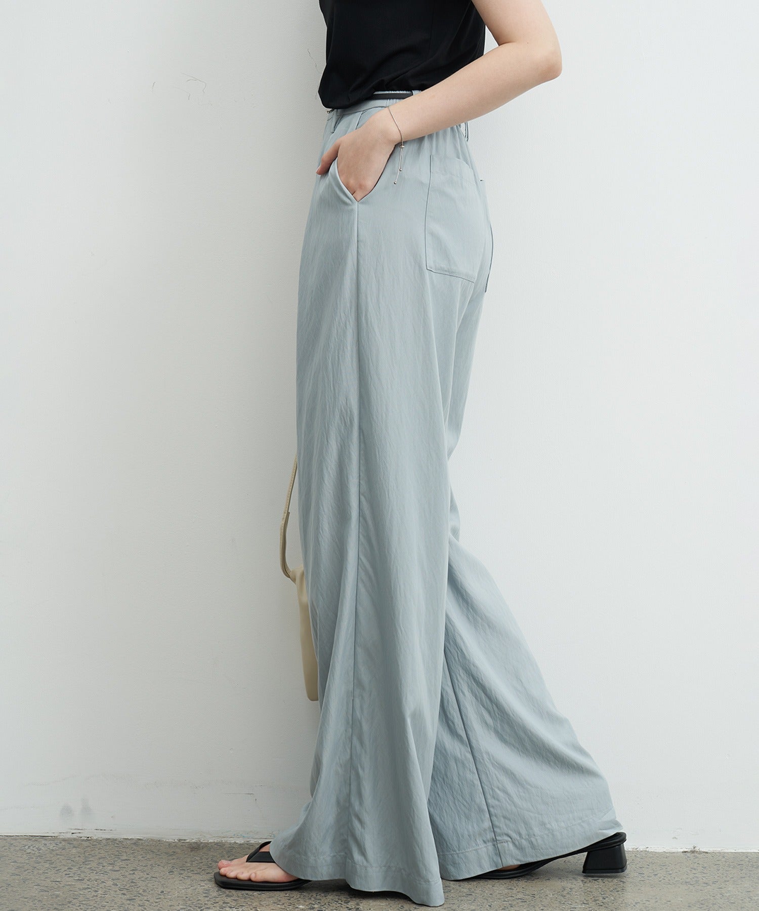 Darted Wide-Leg Pants