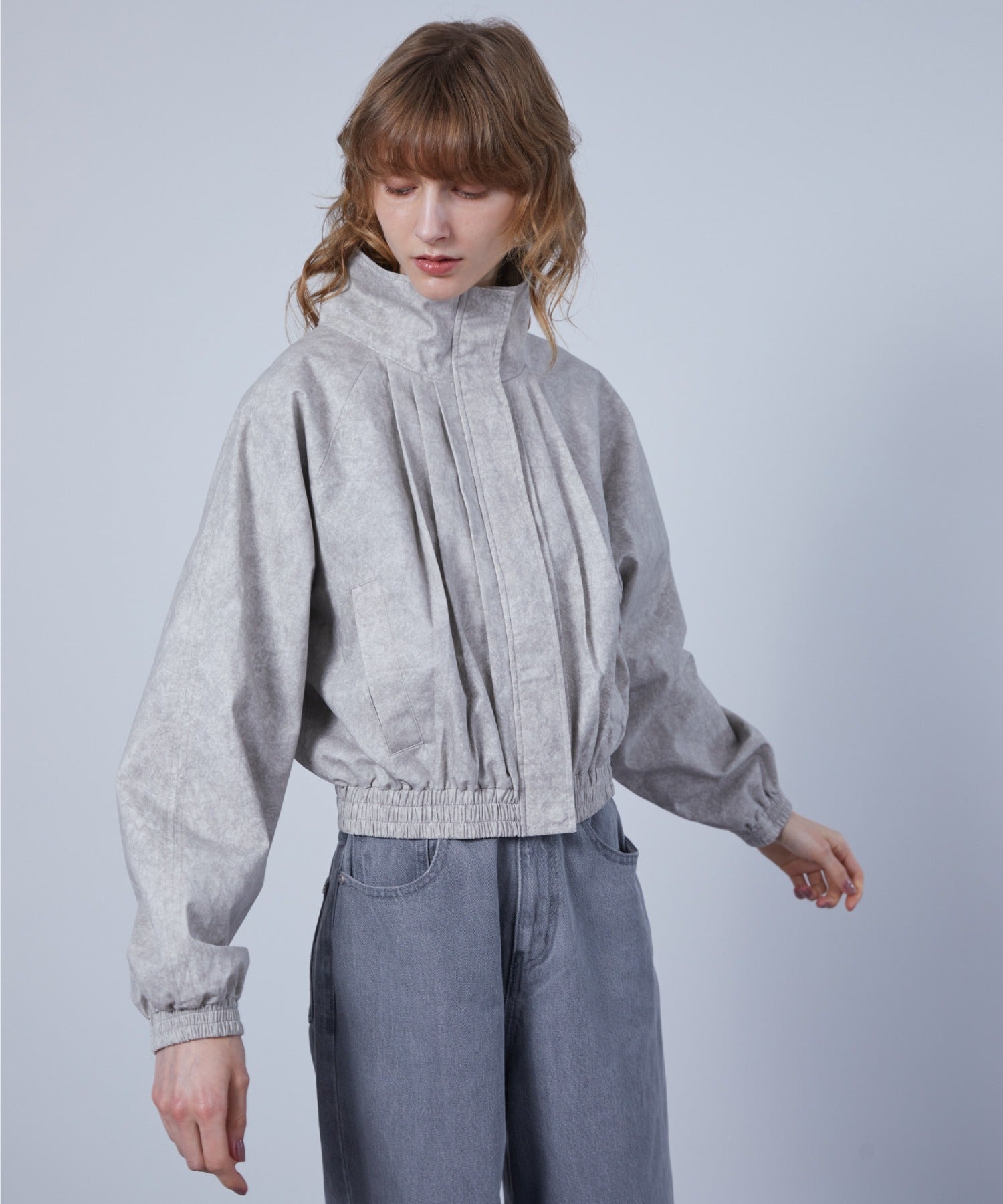 Nuance Marble Pattern High Neck Front-Tuck Volume Blouson