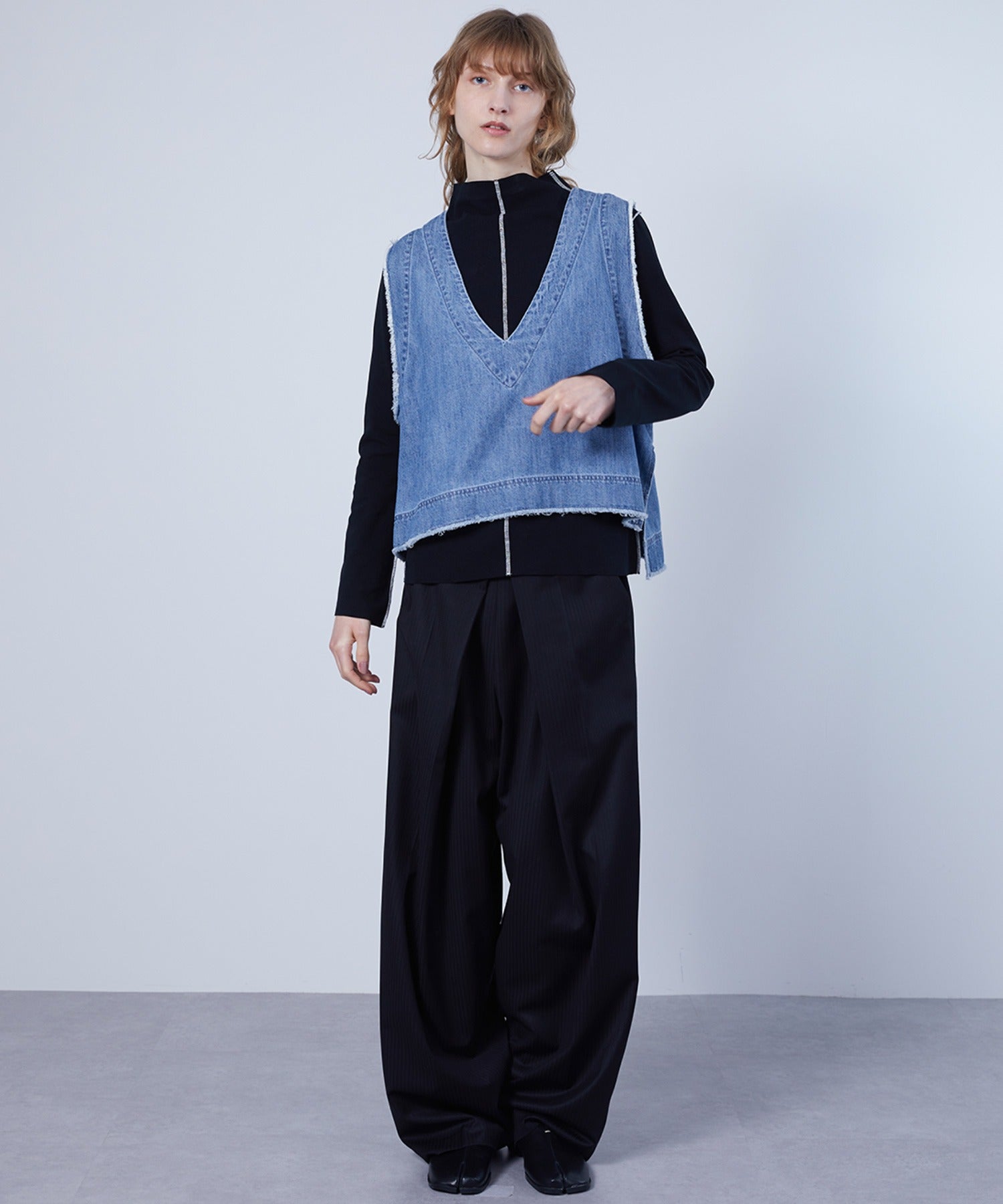 Stitch Line Loose Top / Cutsew