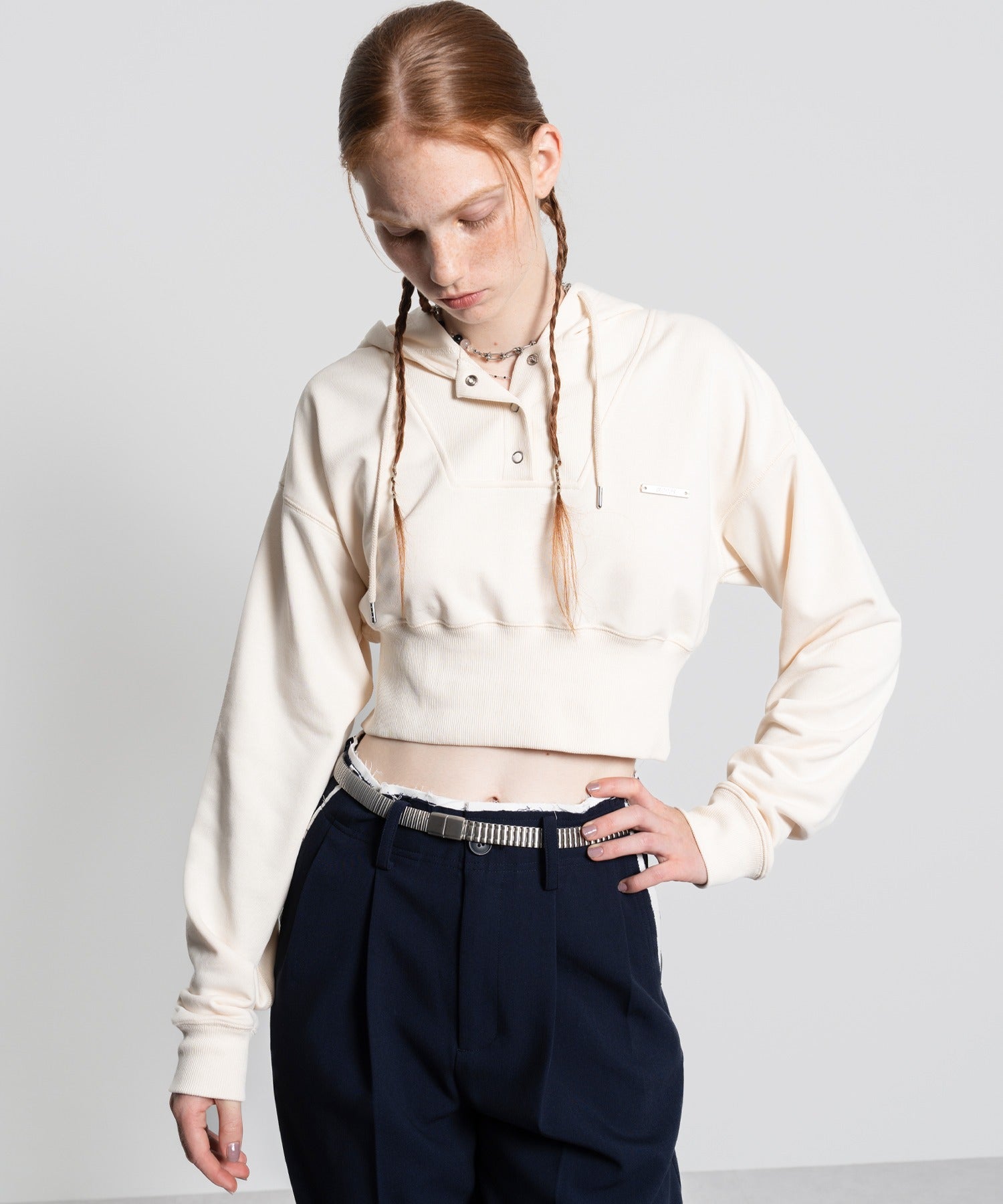 Short-Length Hoodie – Casual &amp; Cool