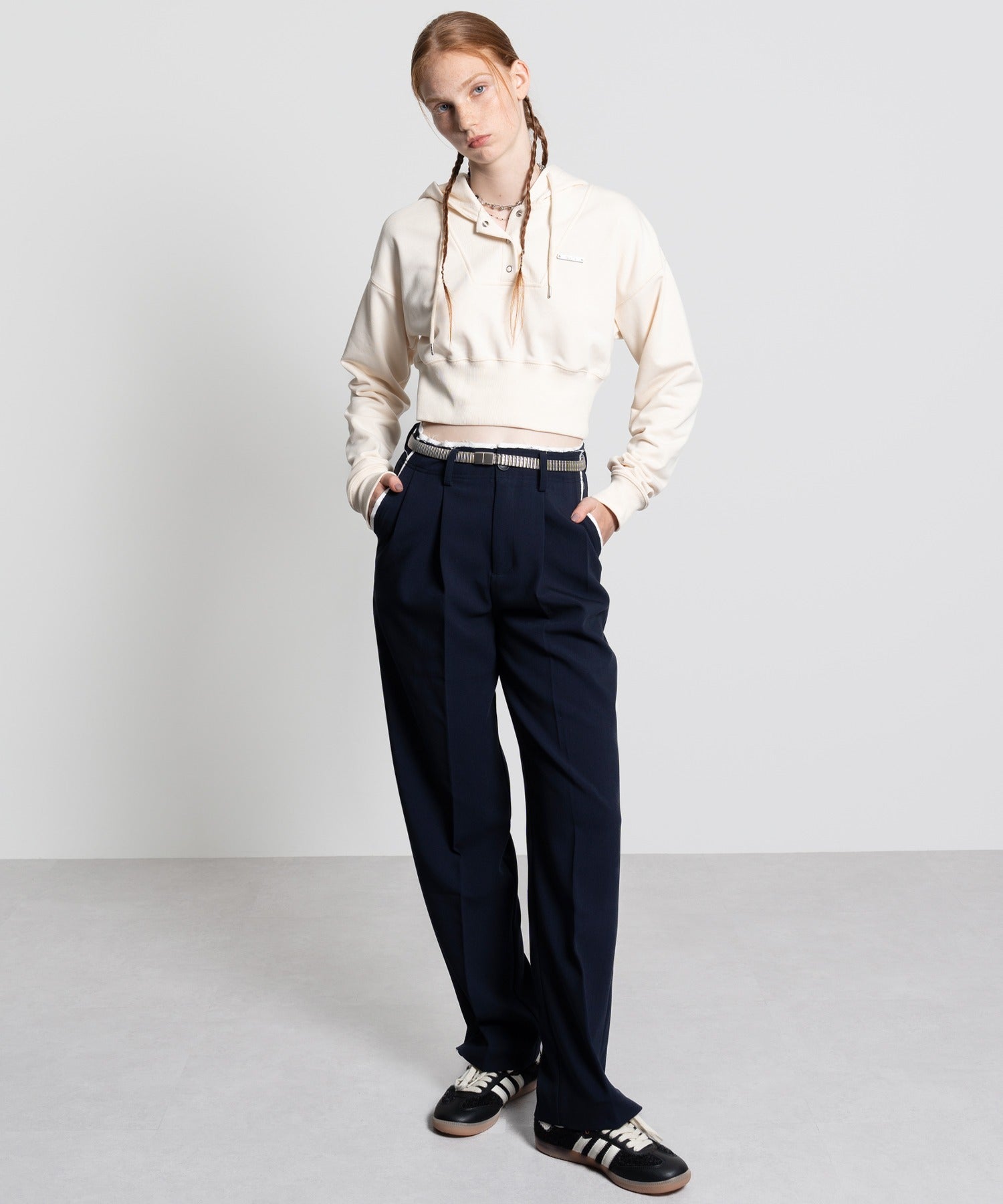 Short-Length Hoodie – Casual &amp; Cool