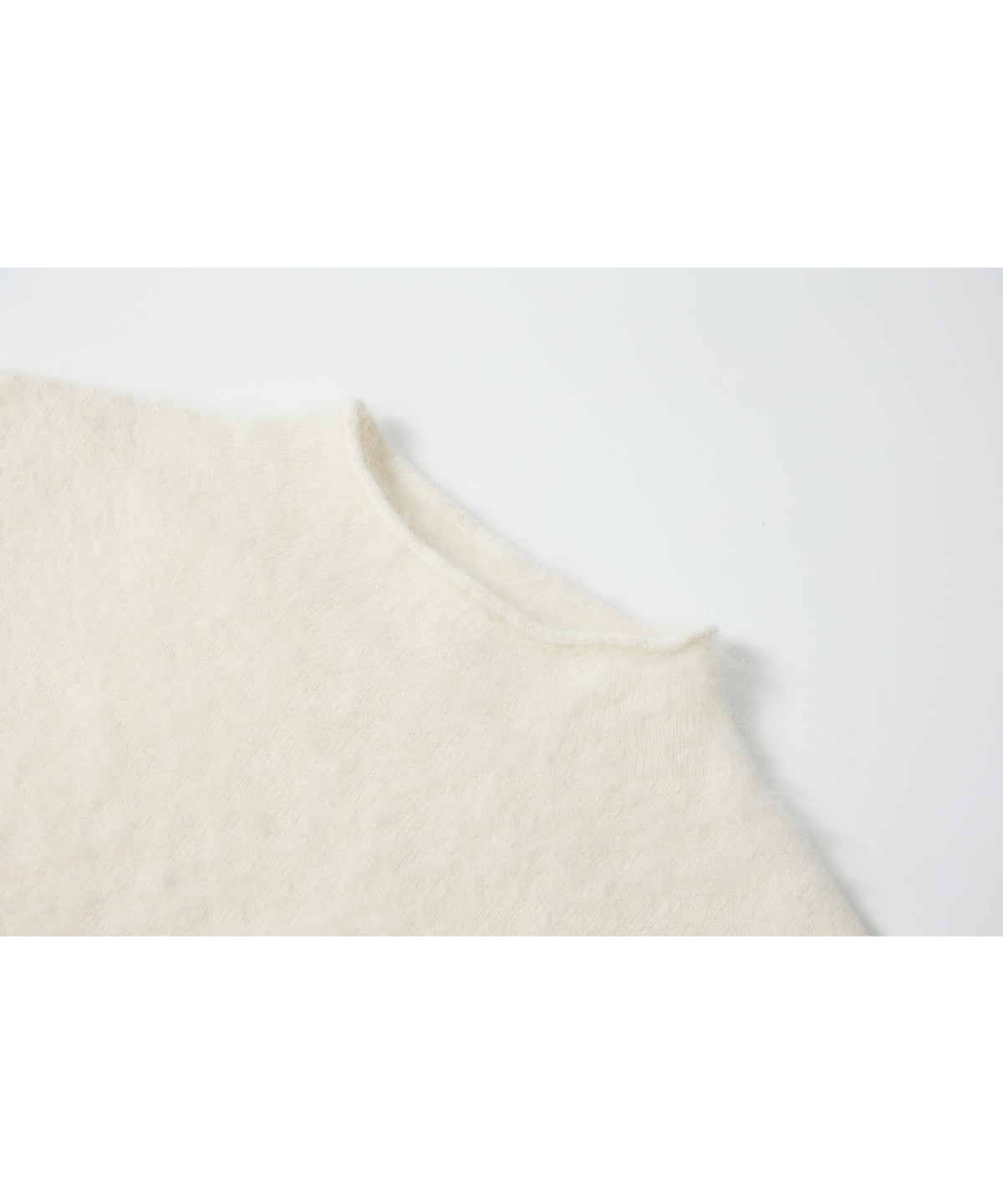 「10月下旬出荷予定」Brushed Cashmere-Blend High Neck Knit Vest