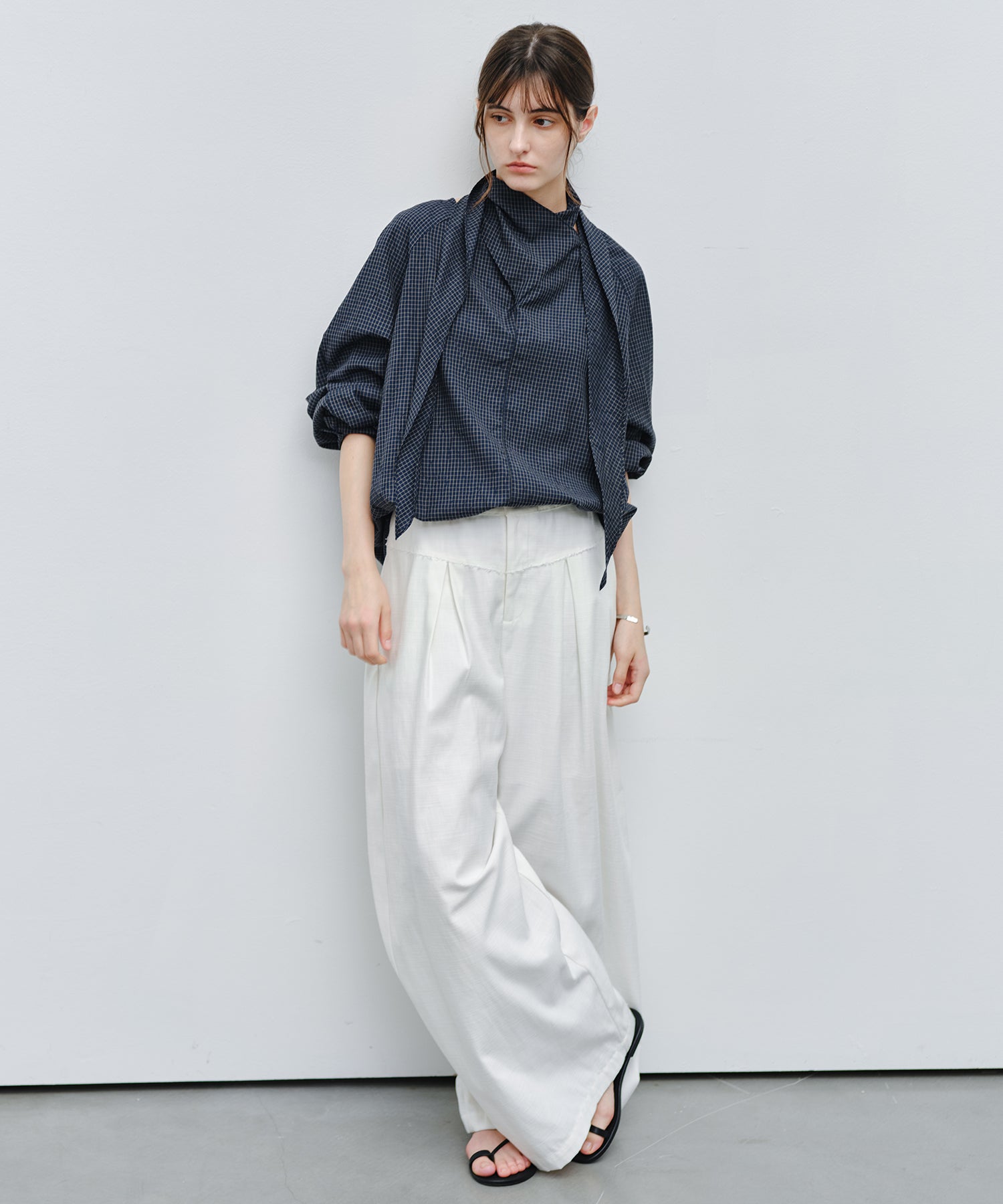 「9月下旬出荷予定」Cross Stole Collar Oversized Shirt