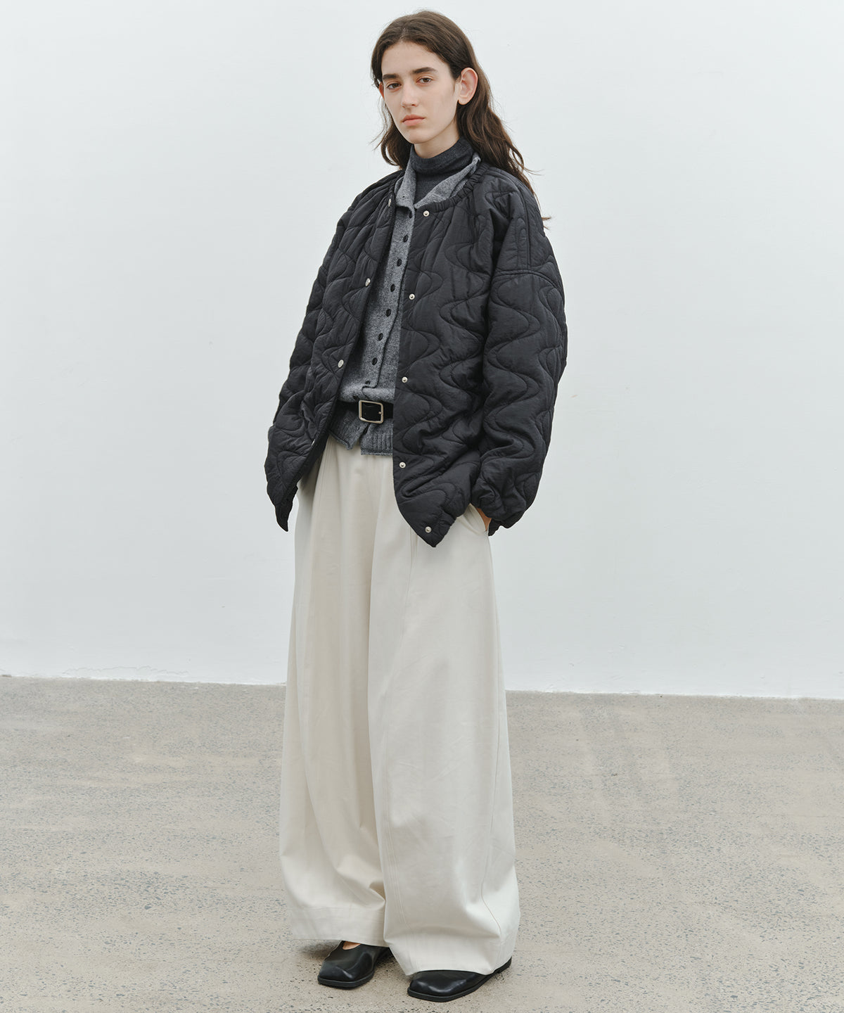 「10月下旬出荷予定」100% Wool High Neck Button Knit Vest
