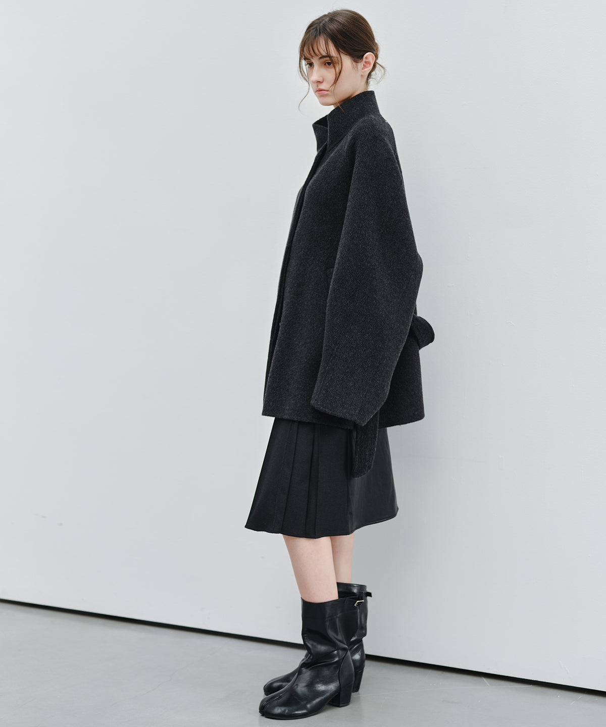 「9月下旬出荷予定」2WAY Faux Leather Pleated Midi Skirt
