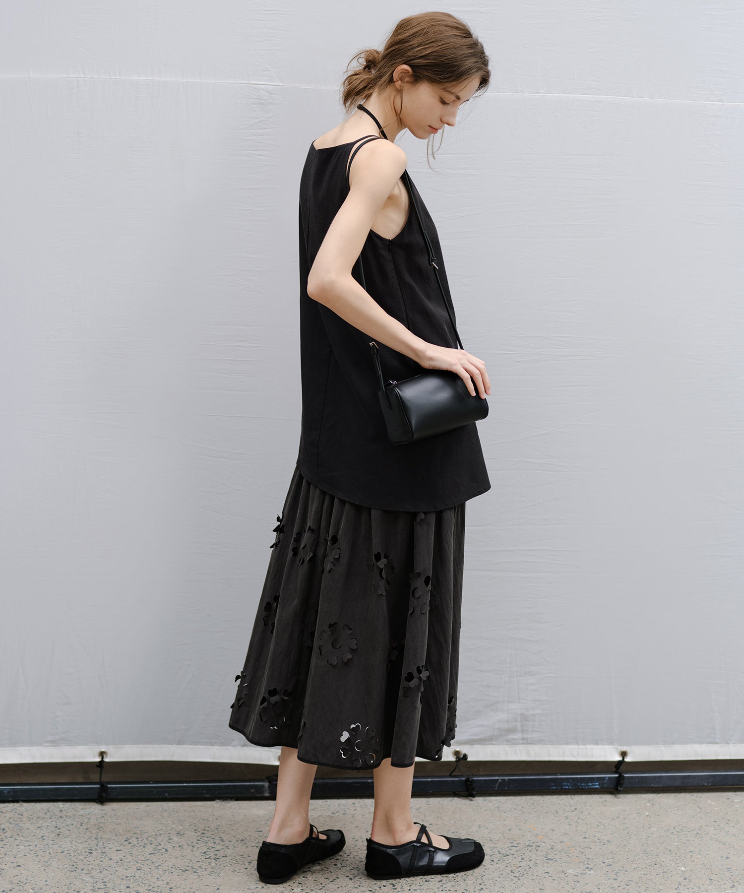 “Shipping from late February to early March” Sleeveless Cutwork Lace Midi Dress