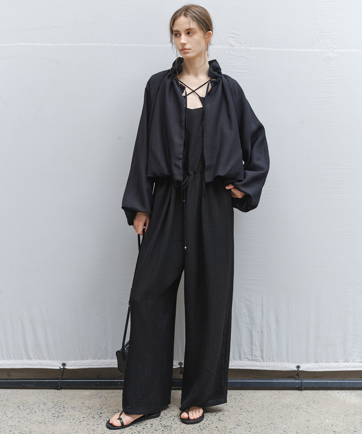 Cross Neck All-in-One