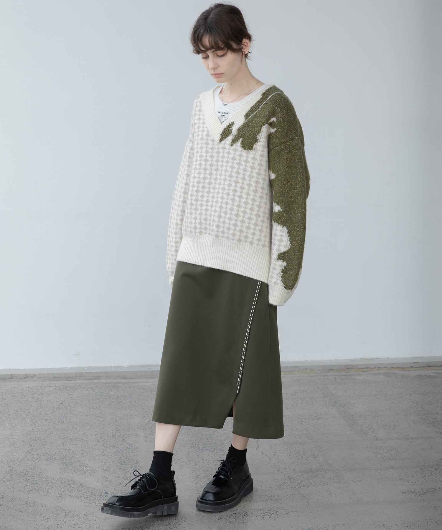 Color scheme stitch wrap design semi-flare skirt