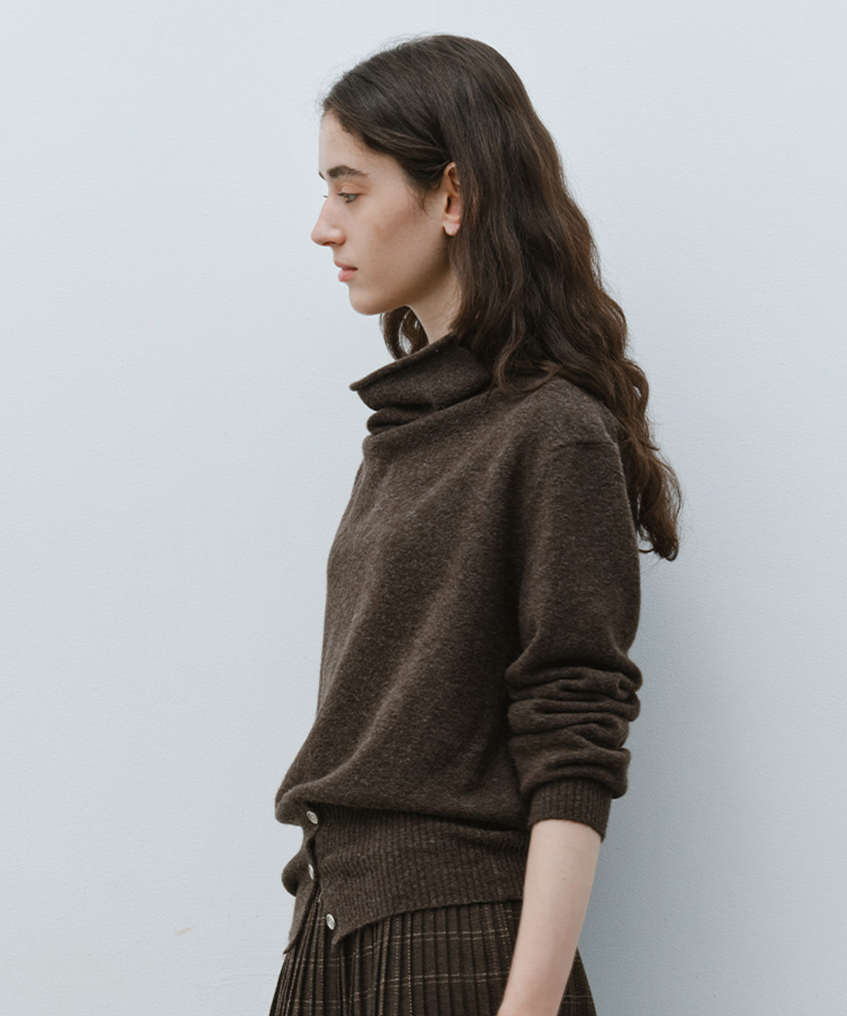 「11月下旬出荷予定」Draped Neck Button Hem Knit Sweater