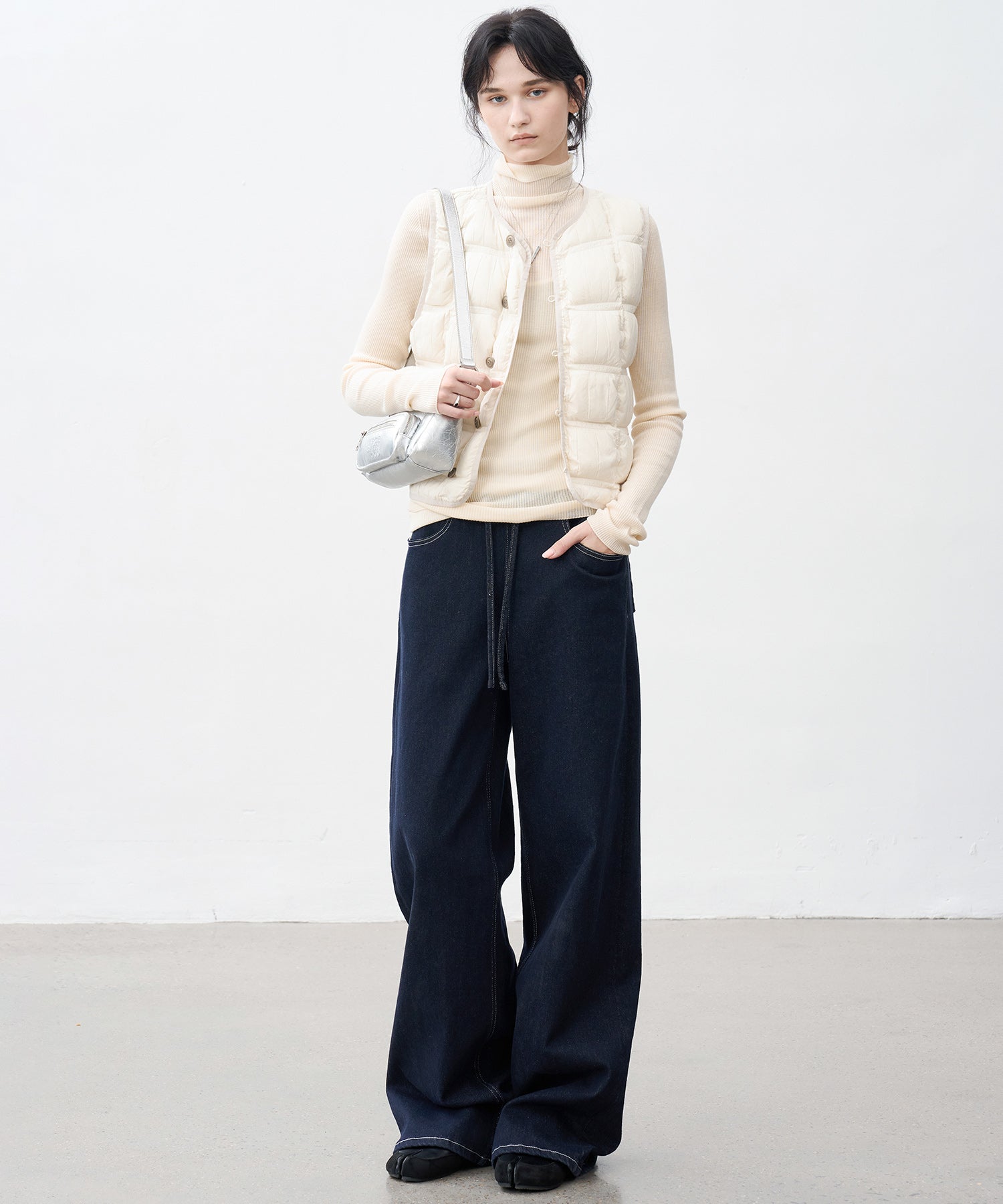Lightweight Crinkled Down Vest