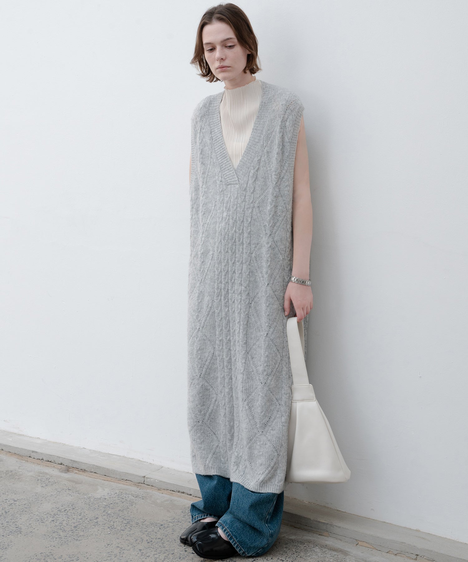 Back open cable knit long knit vest dress 