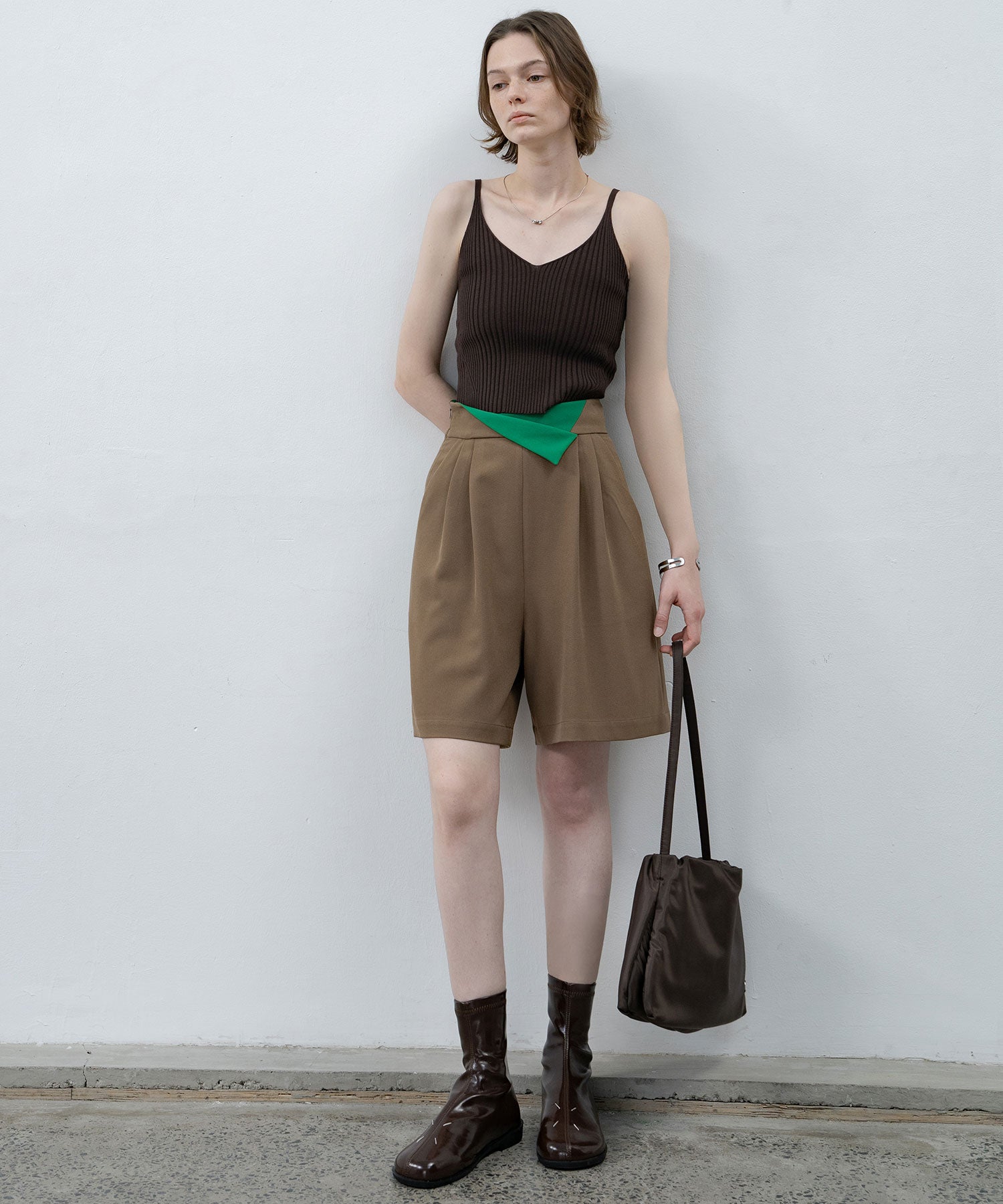 accent waist shorts 