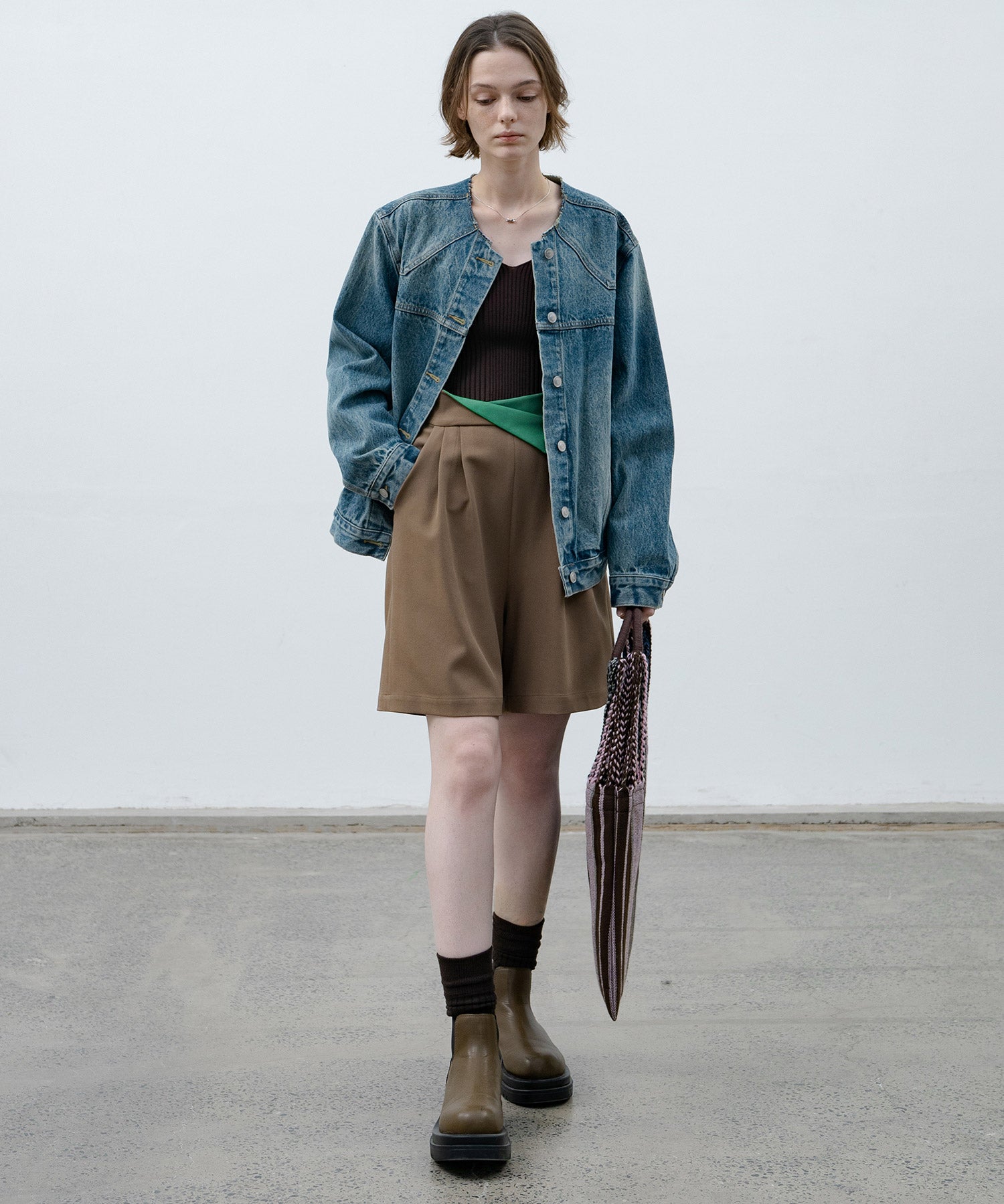 accent waist shorts 