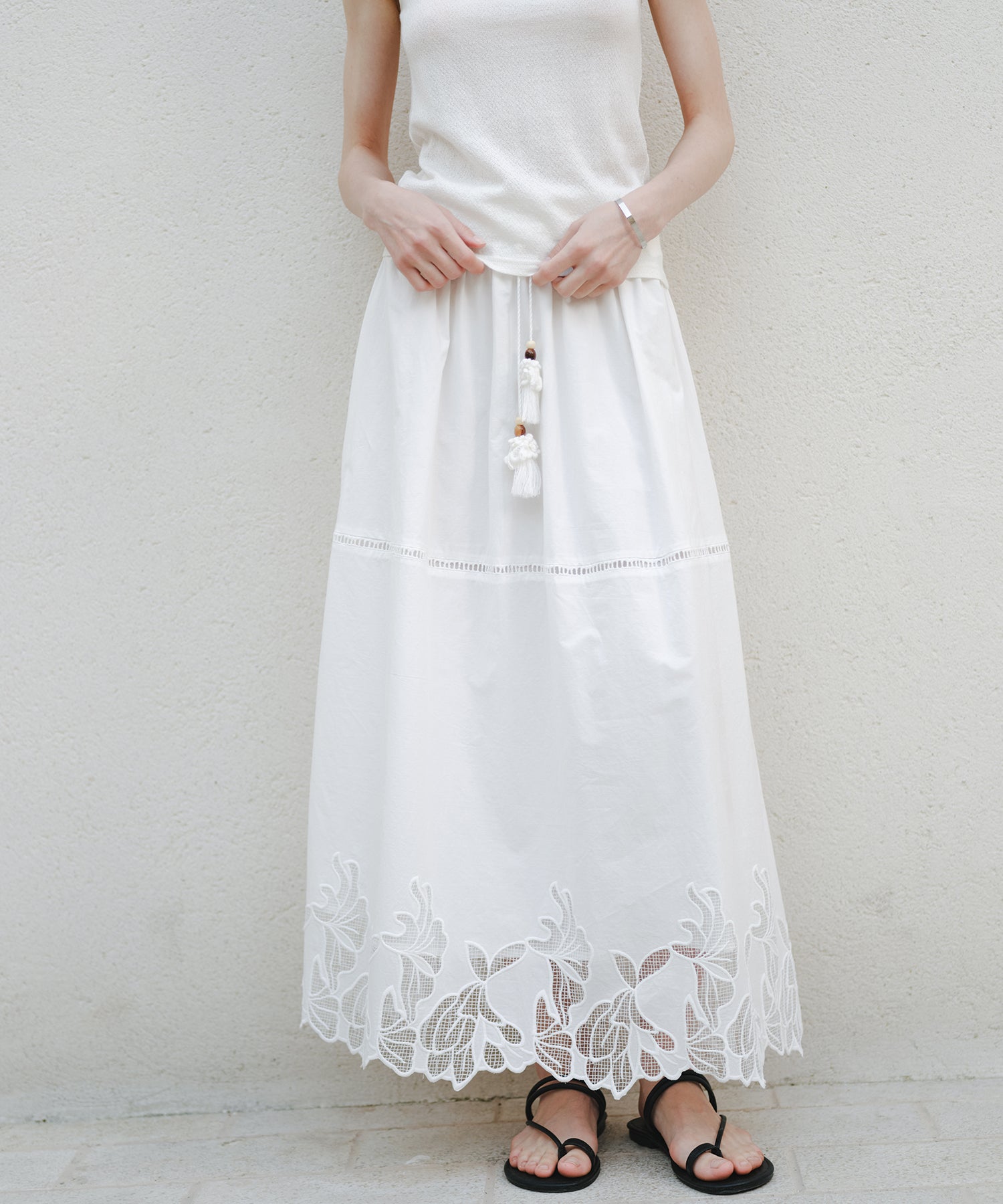 「8月中旬～下旬出荷」Cutwork Embroidery Drawstring Long Skirt