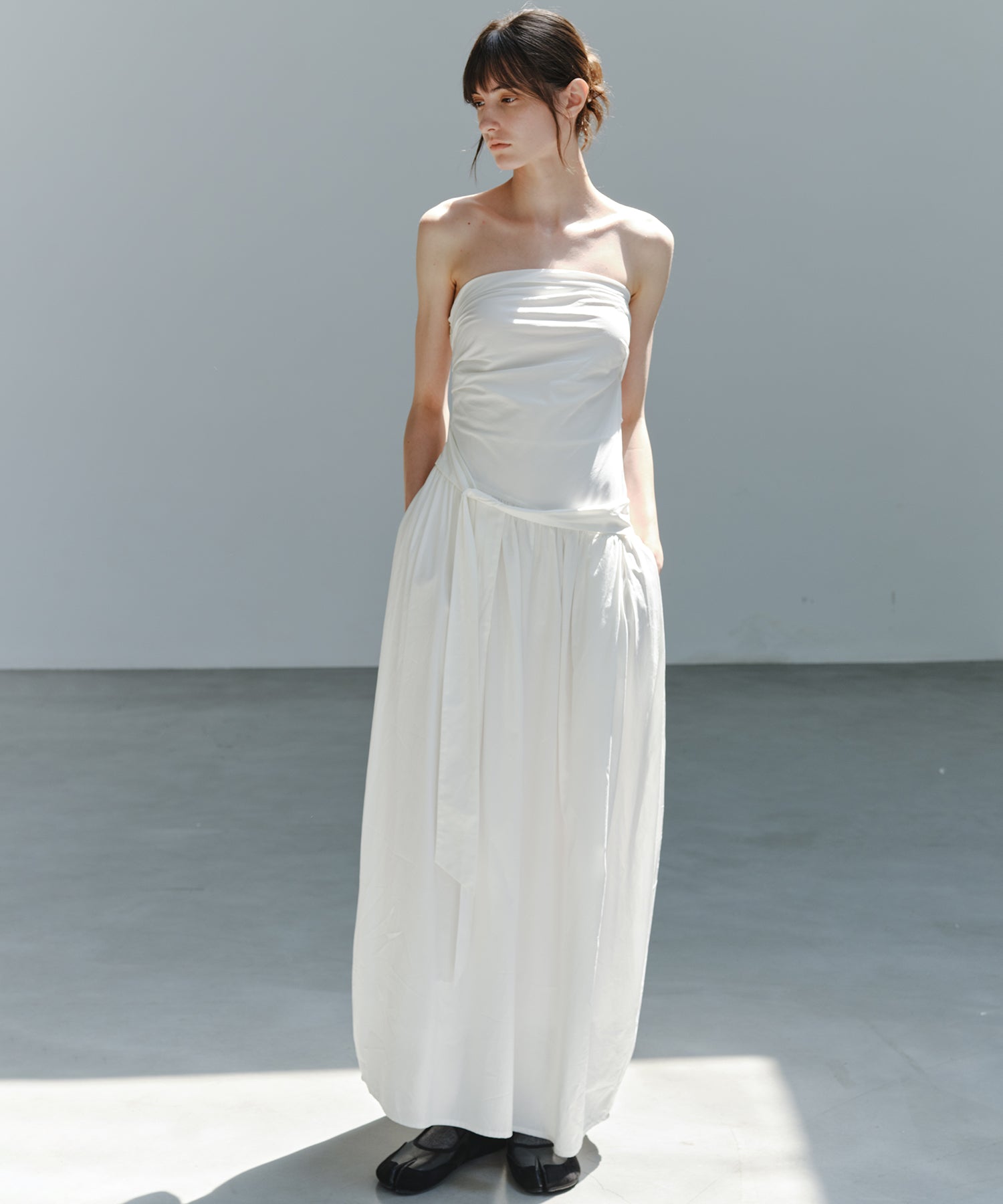 「8月中旬～下旬出荷」Side Tie Draped Strapless Long Dress
