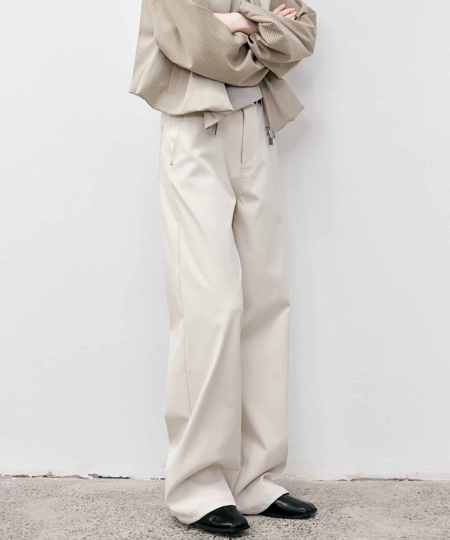 Wide-Leg Straight Trousers