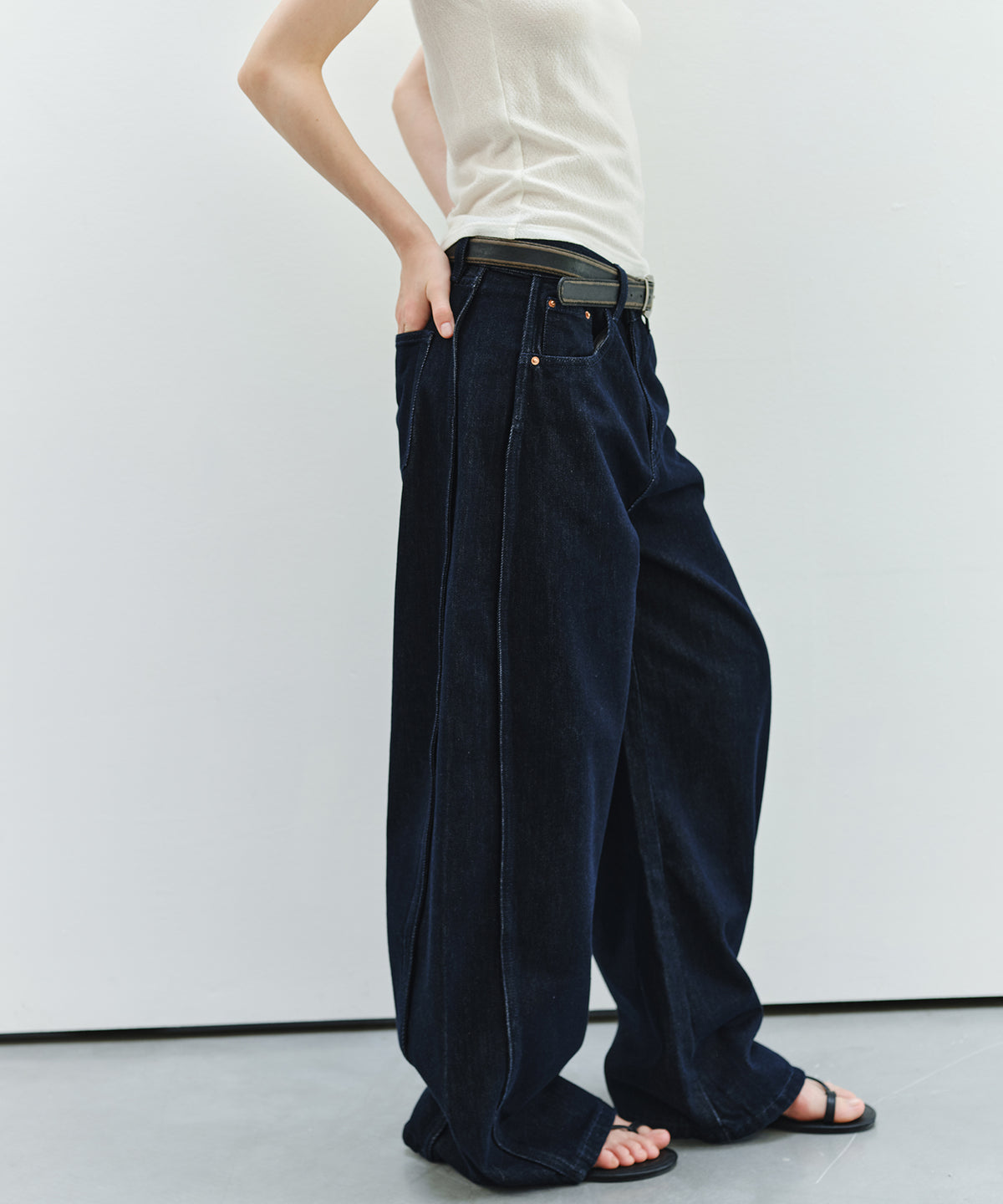 「10月下旬出荷予定」Side-Seam Detail Wide Denim Pants