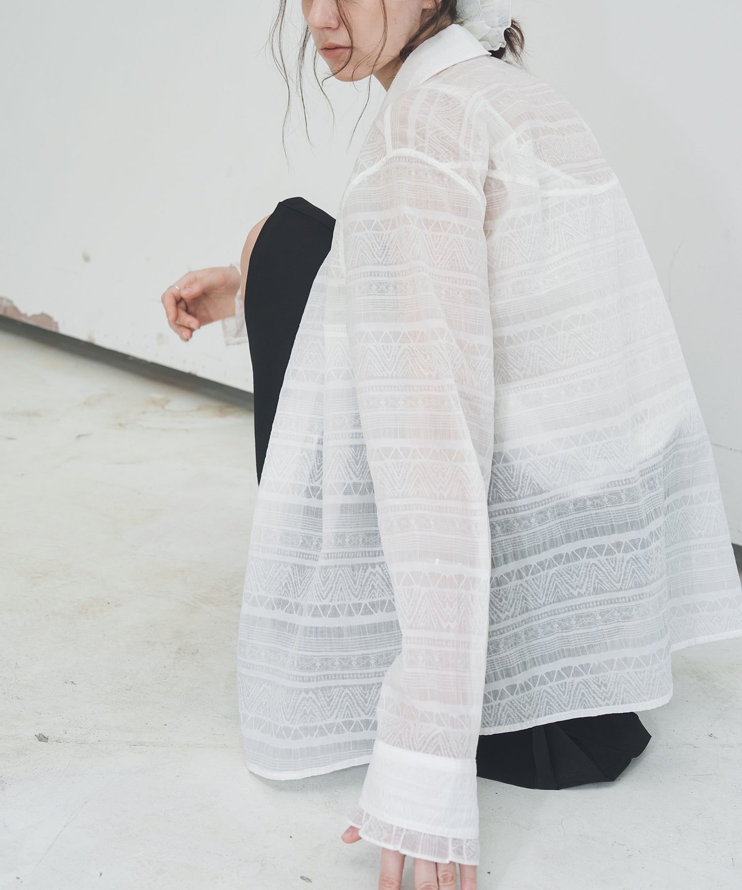 Airy Lace Jacquard Frill Shirt