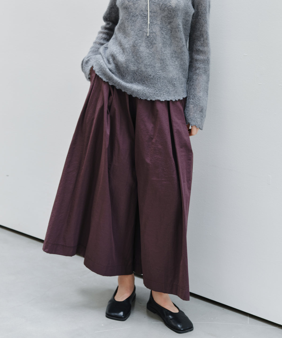 「9月下旬出荷予定」Matte Tuck Wide Skants