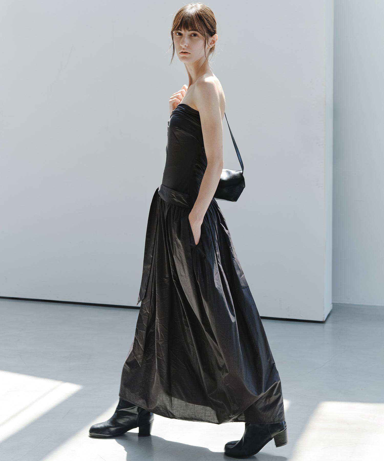 「8月中旬～下旬出荷」Side Tie Draped Strapless Long Dress